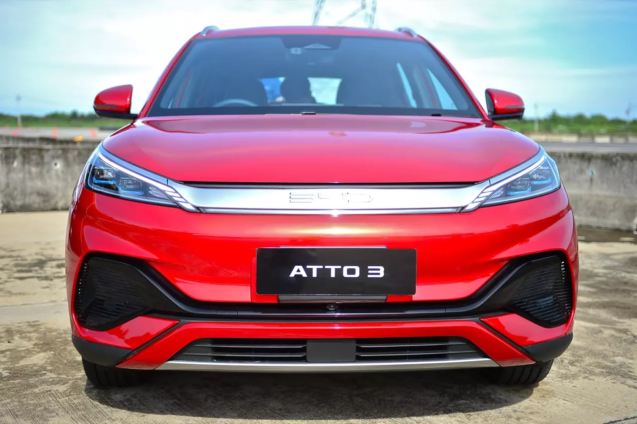 สัมผัสแรกสุดแสบทรวง ทดสอบ รถยนต์ไฟฟ้า BYD ATTO3 