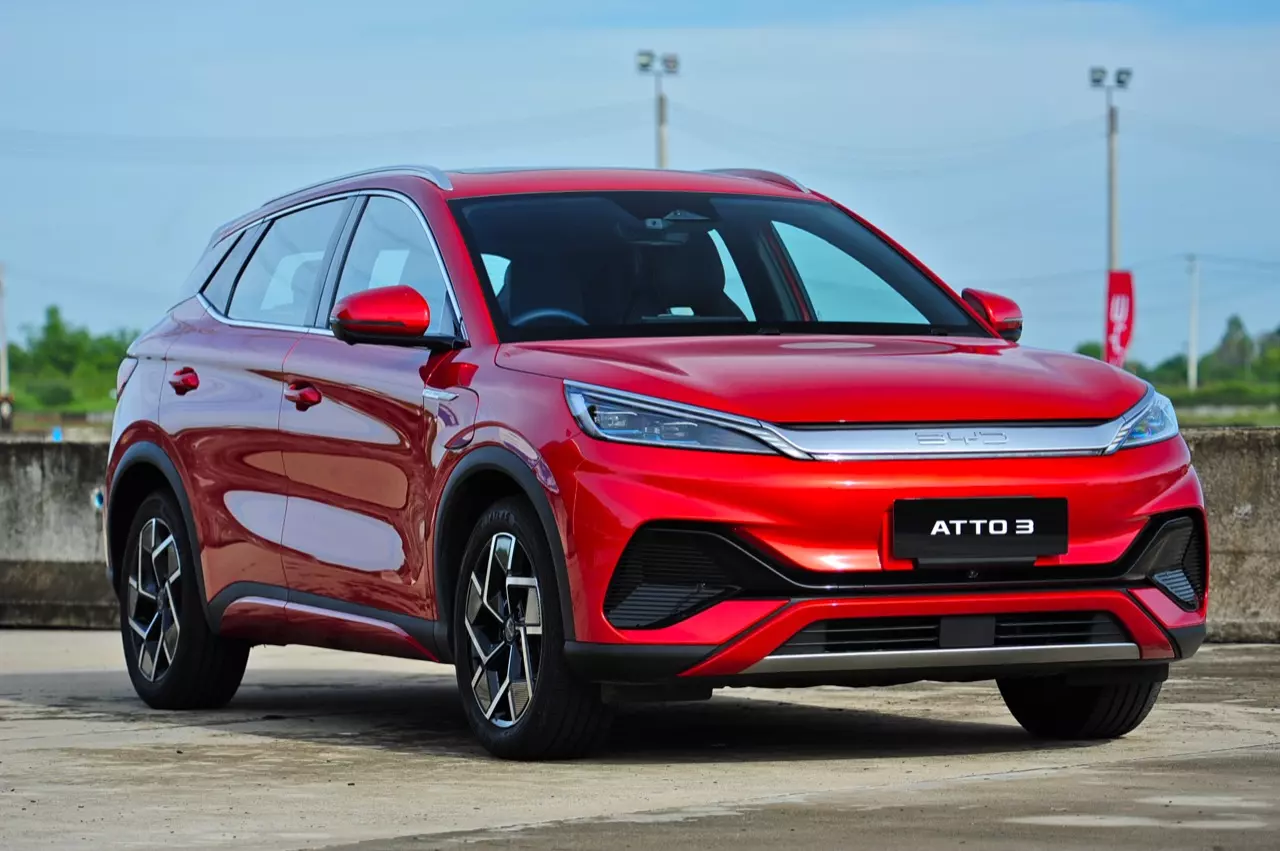 สัมผัสแรกสุดแสบทรวง ทดสอบ รถยนต์ไฟฟ้า BYD ATTO3 