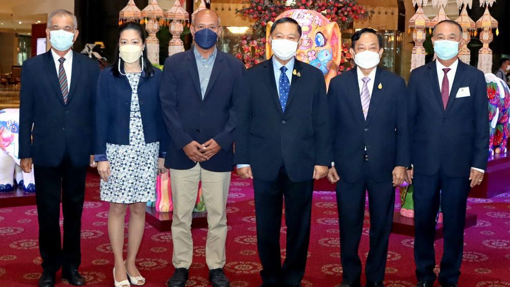 รมว.ทส. เป็นประธานในพิธีมอบโล่เกียรติยศและเข็มเชิดชูเกียรติ “รักษ์ป่า รักแผ่นดิน”