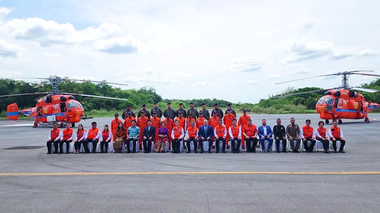 ปภ.รับมอบ ฮ.ปักเป้า KA-32 เพื่องานบรรเทาสาธารณภัยเพิ่มอีก 2 ลำจากรัสเซีย