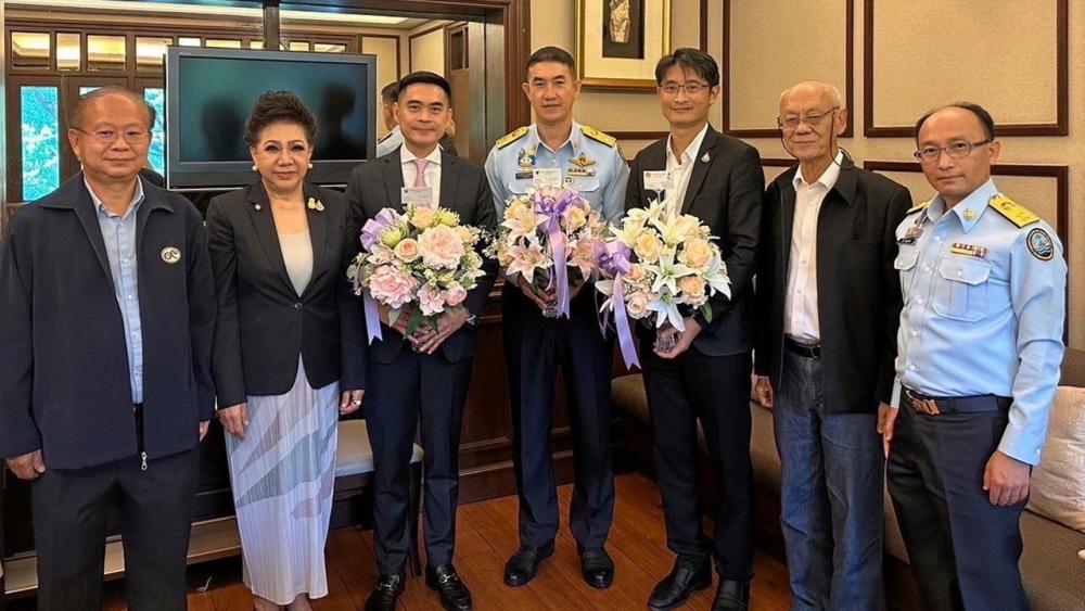 "พิชัย-รวิศรา จิราธิวัฒน์" จัดนิทรรศการงานศิลปะสุดล้ำ