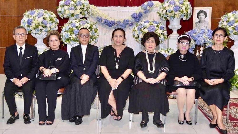 ผวจ.เชียงราย เปิดโครงการ “กรีนซีซั่น แอ่วเจียงฮายวันฝนพรำ”