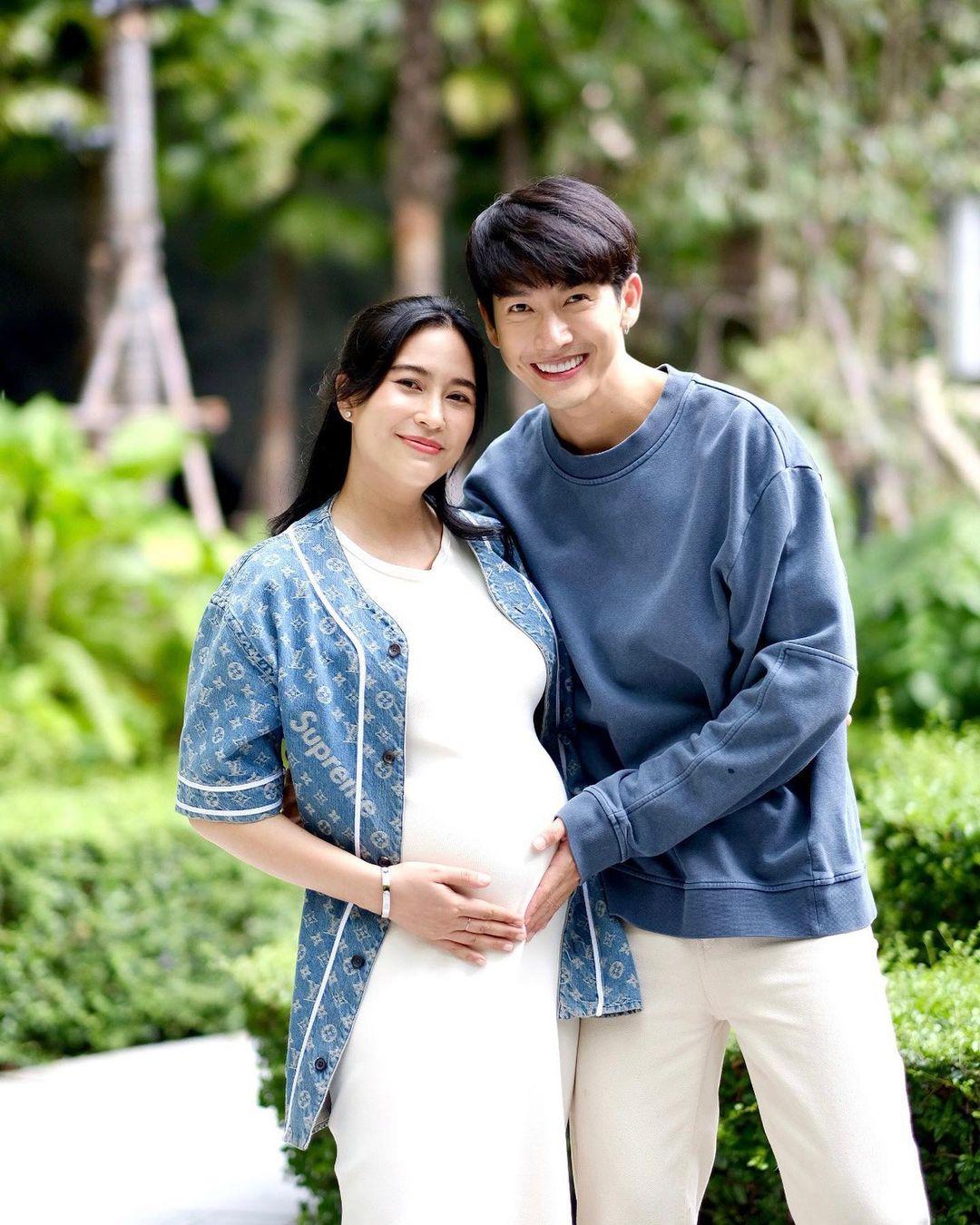 พุฒ-จุ๋ย ขอบคุณภาพจากไอจี @warattaya