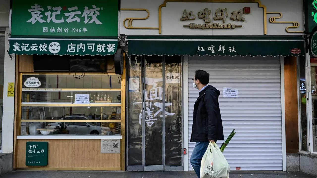 ทางการปักกิ่งเพิ่มล็อกดาวน์เขตเฉาหยาง สั่งปิดโรงเรียน ร้านค้า ร้านอาหาร สกัดการระบาดของโควิด-19