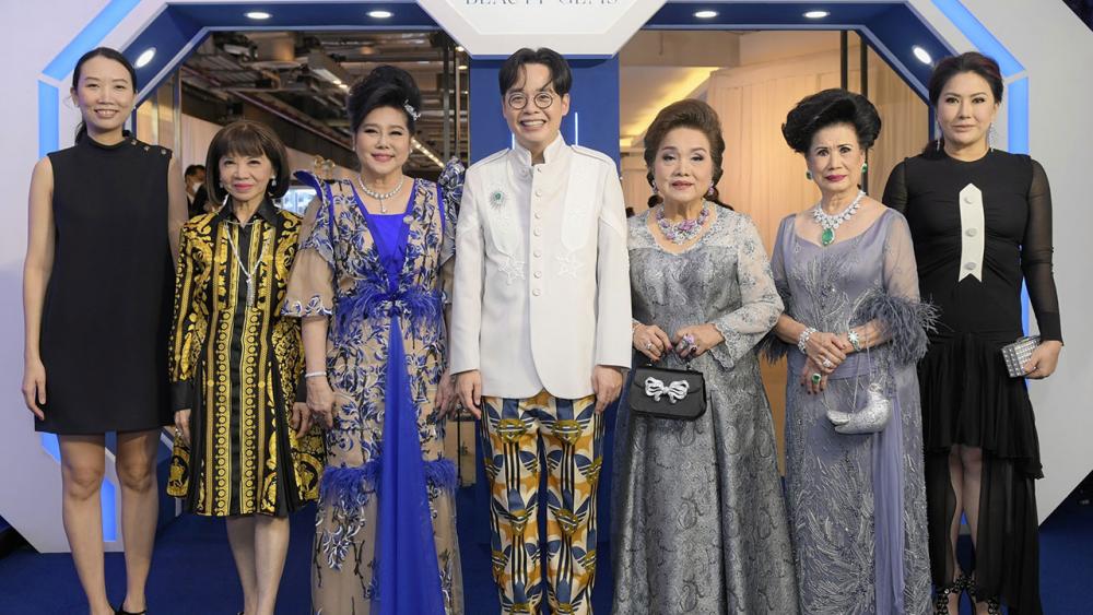 "ณัฐ ครุฑสูตร" เป็นประธานในงาน “ลอยกระทงบนสายนํ้าแห่งความเจริญรุ่งเรือง”