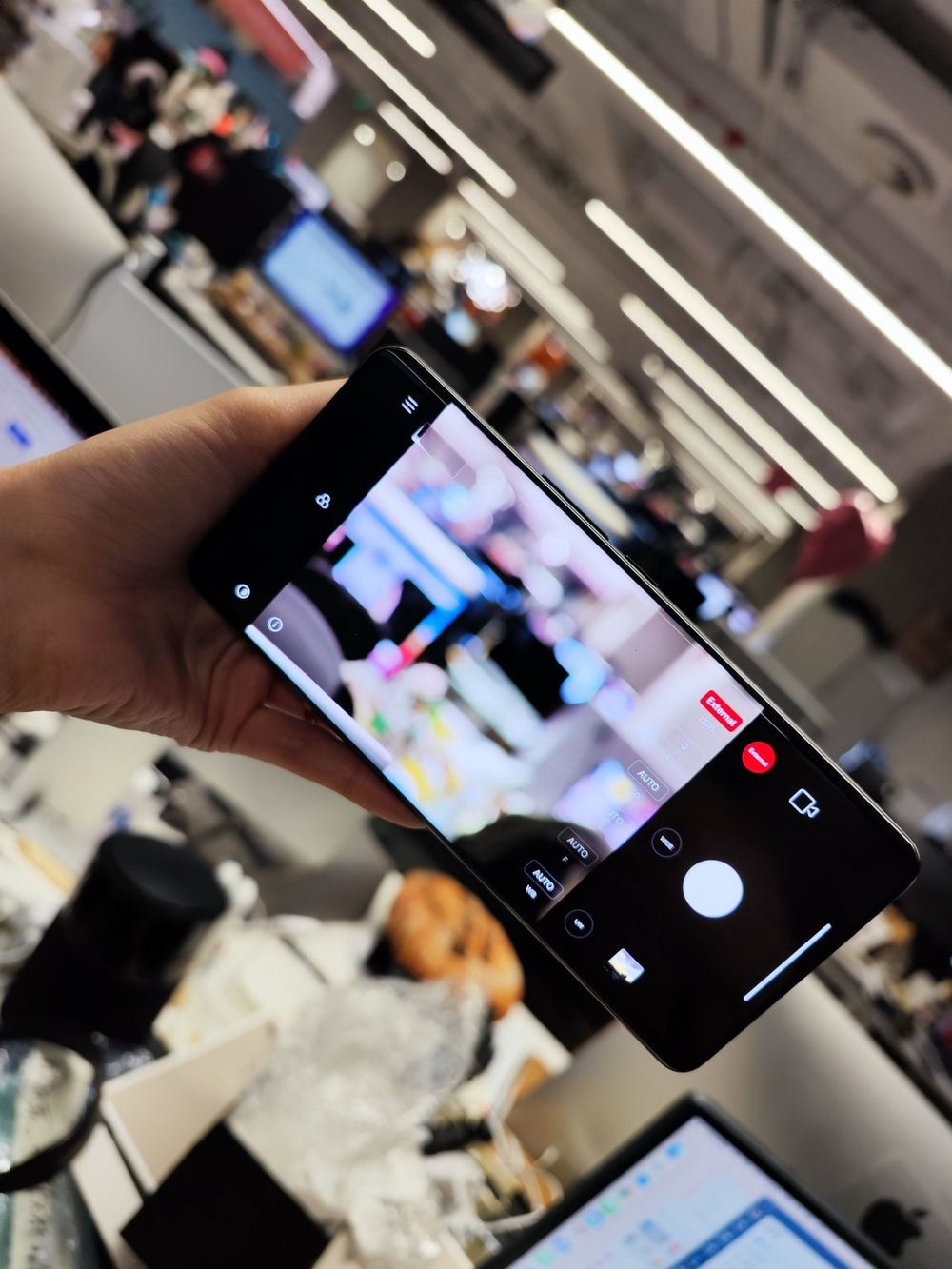 Xiaomi 12S Ultra เวอร์ชันต้นแบบที่รองรับกับเลนส์ไลก้า