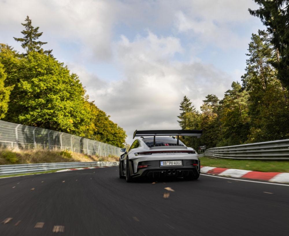 เร็วสุดในนูร์เบอร์กริง Porsche 911 GT3 RS ทำลายสถิติเวลาต่อรอบดีสุดในสนามนรกเขียว!