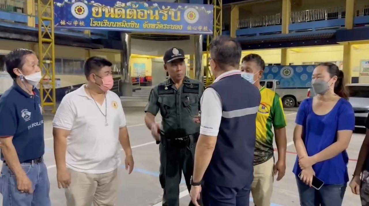 Ranong officials arrested a 43-year-old man who fired 18 shots at Ming Xin School.