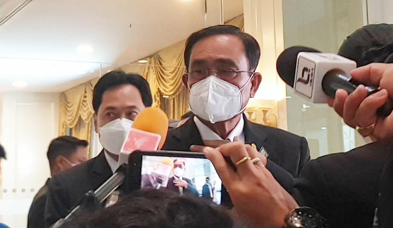 “ประยุทธ์” แย้มปรับ ครม. ก่อนปีใหม่ เลี่ยงตอบปม พปชร.-รทสช. พรรคเดียวกัน