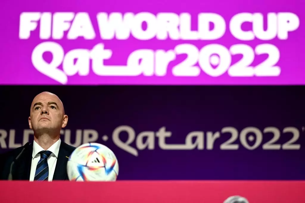 ฟุตบอลโลก 2022 ทำไมกาตาร์จึงยอมทุ่มเงิน 7.8 ล้านล้านบาท!