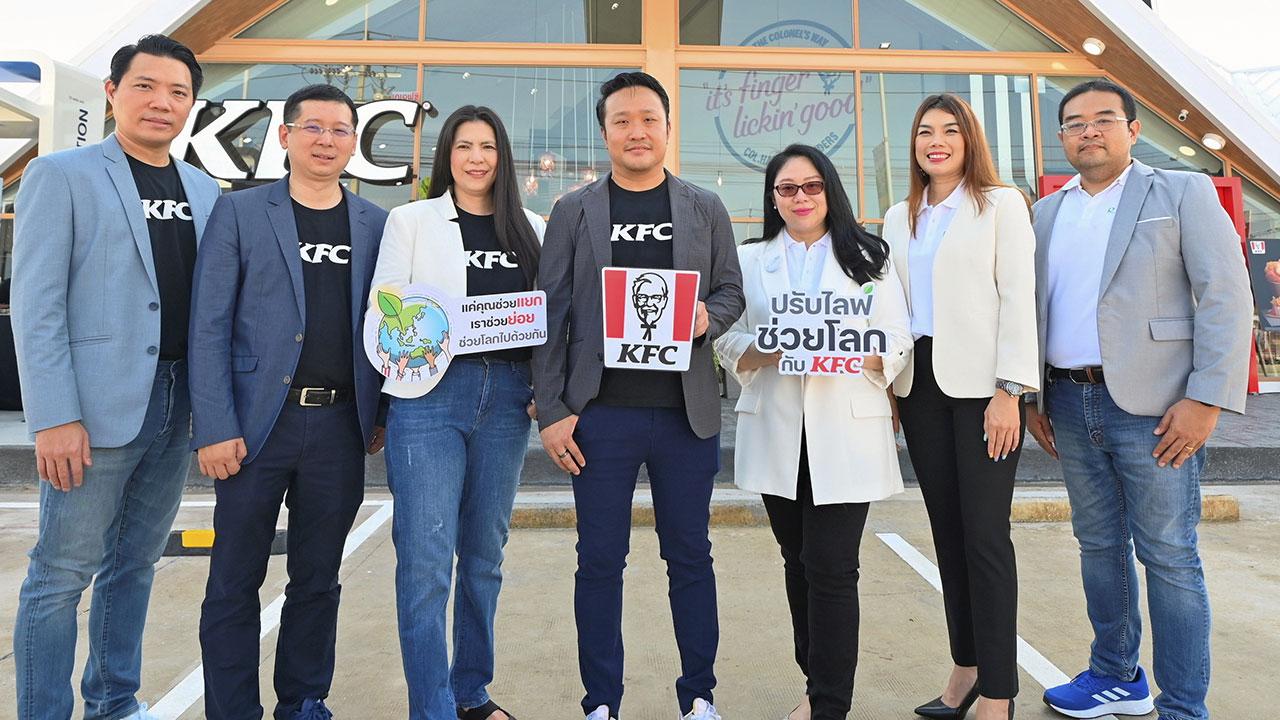 "ศุภลักษณ์ อัมพุช" เปิดโครงการปรับโฉมห้างสรรพสินค้าเดอะมอลล์ บางกะปิและบางแค