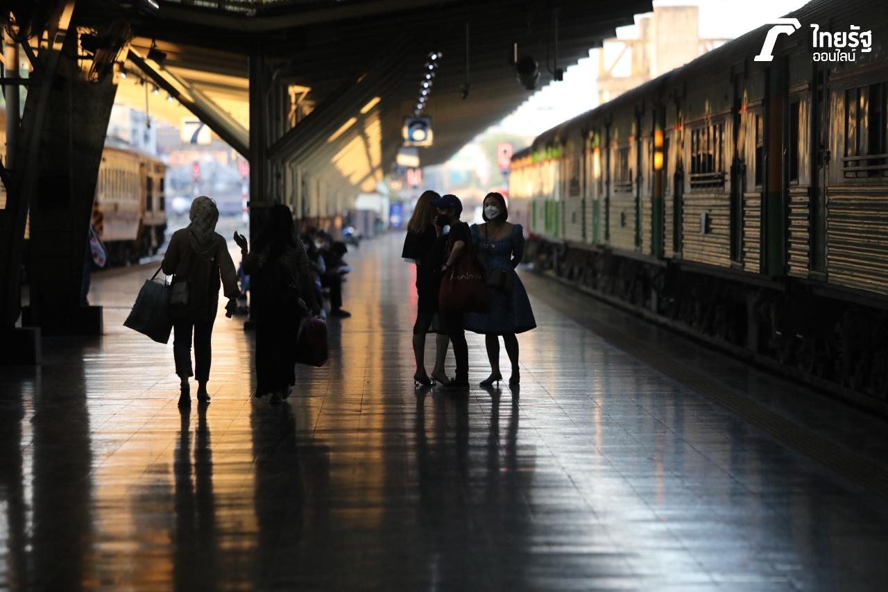 Long-distance train prepares to say goodbye to Hua Lamphong Go at Bangkok Apiwat Central Station January '23