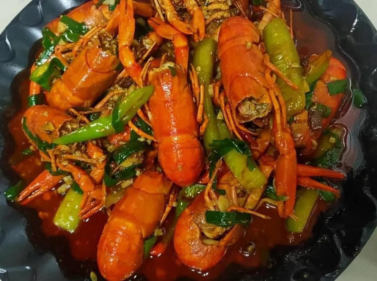 หนุ่ม 31 รวยด้วยกุ้งเครย์ฟิช รายได้ 6 หลัก 1 เดือนทำงานแค่ 10 วัน