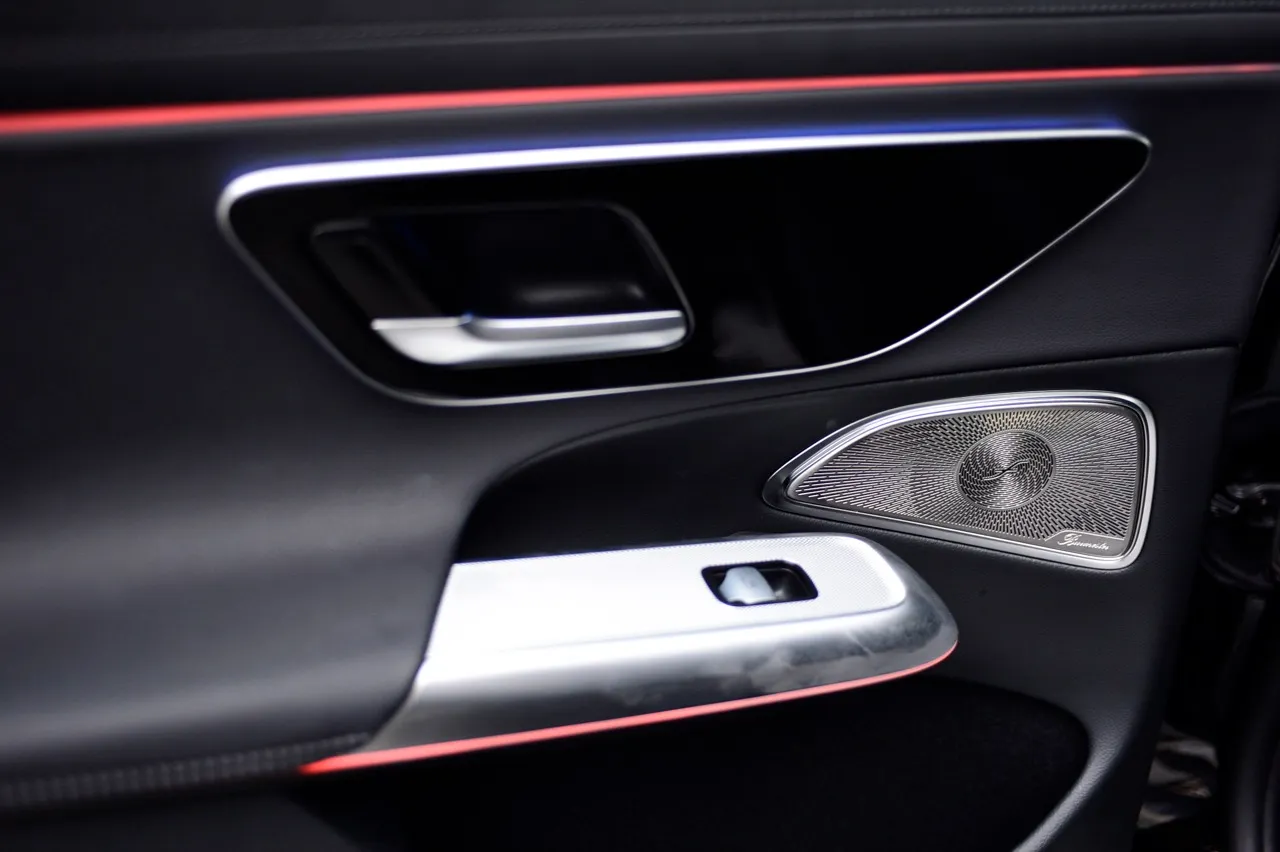 ประกอบไทย วิ่งไฟฟ้าไกลร้อยกิโลเมตร ทดสอบ NEW MERCEDES-BENZ E350e AMG DYNAMIC 
