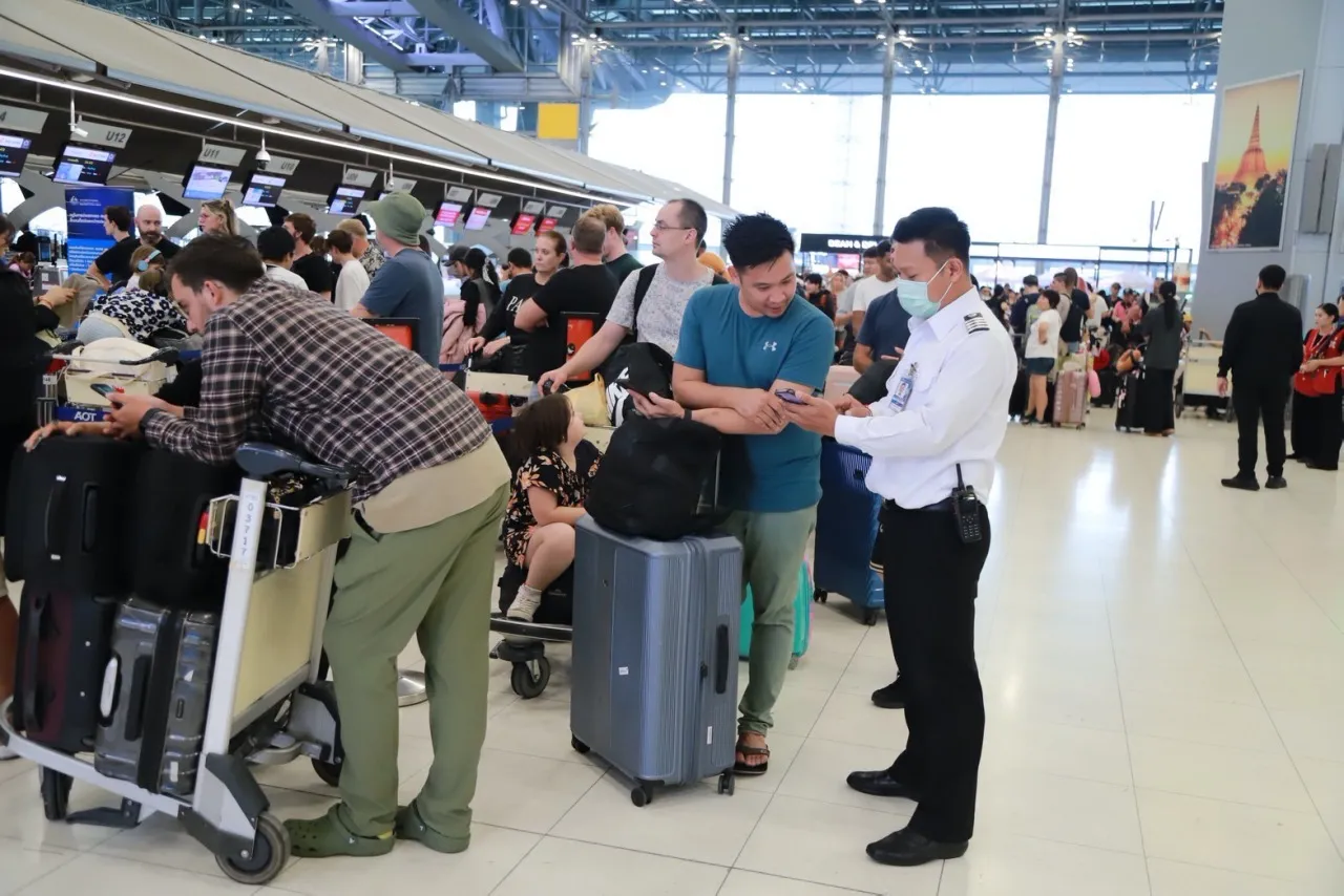 สนามบินสุวรรณภูมิให้บริการปกติ มี 3 สายการบินปรับมาเช็กอินแบบ Manual