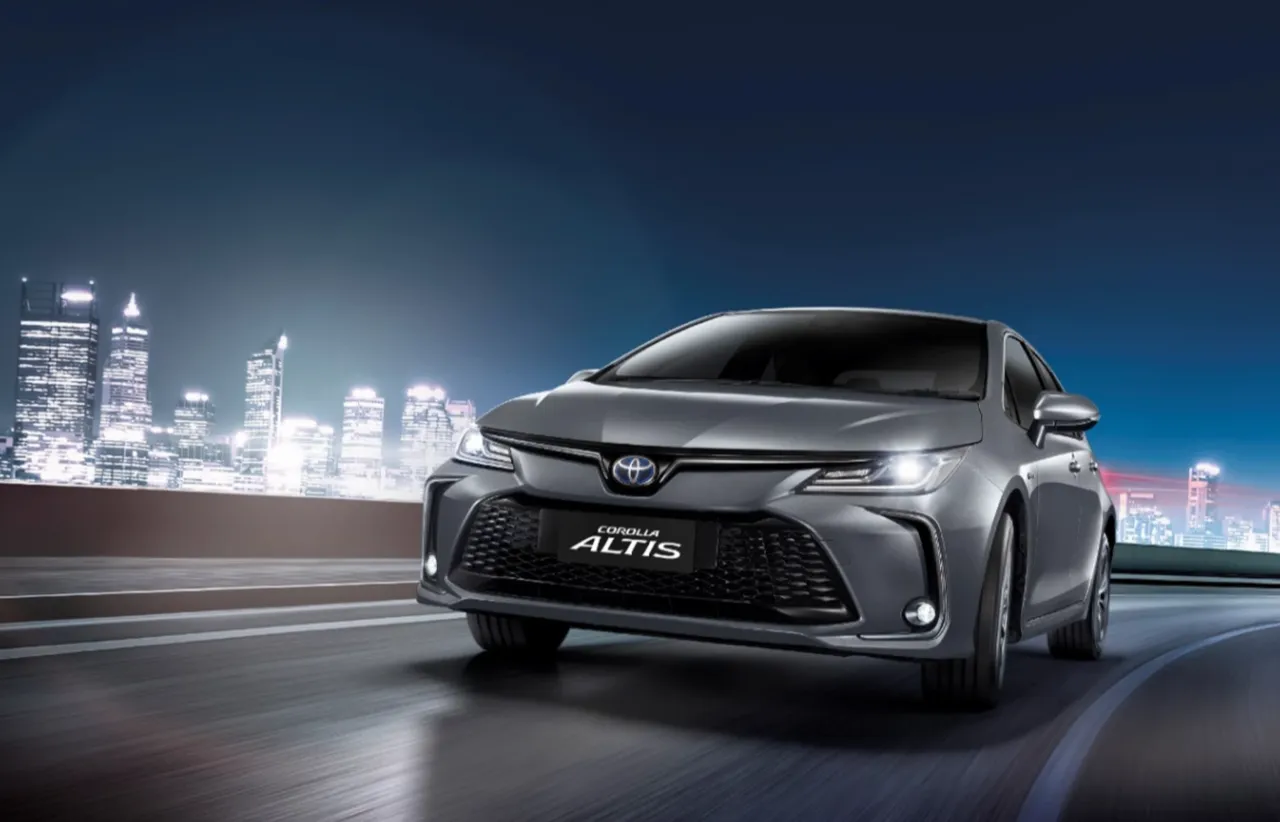 ปรับโฉมเพิ่มความสด มาแล้ว TOYOTA COROLLA ALTIS HEV GR SPORT 2024