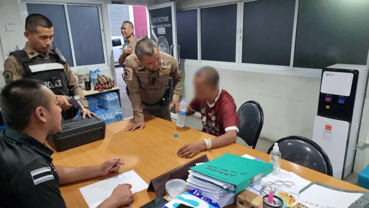 Drunk Thai officer's gunfire terrorises Pattaya, subdued in standoff | News by Thaiger