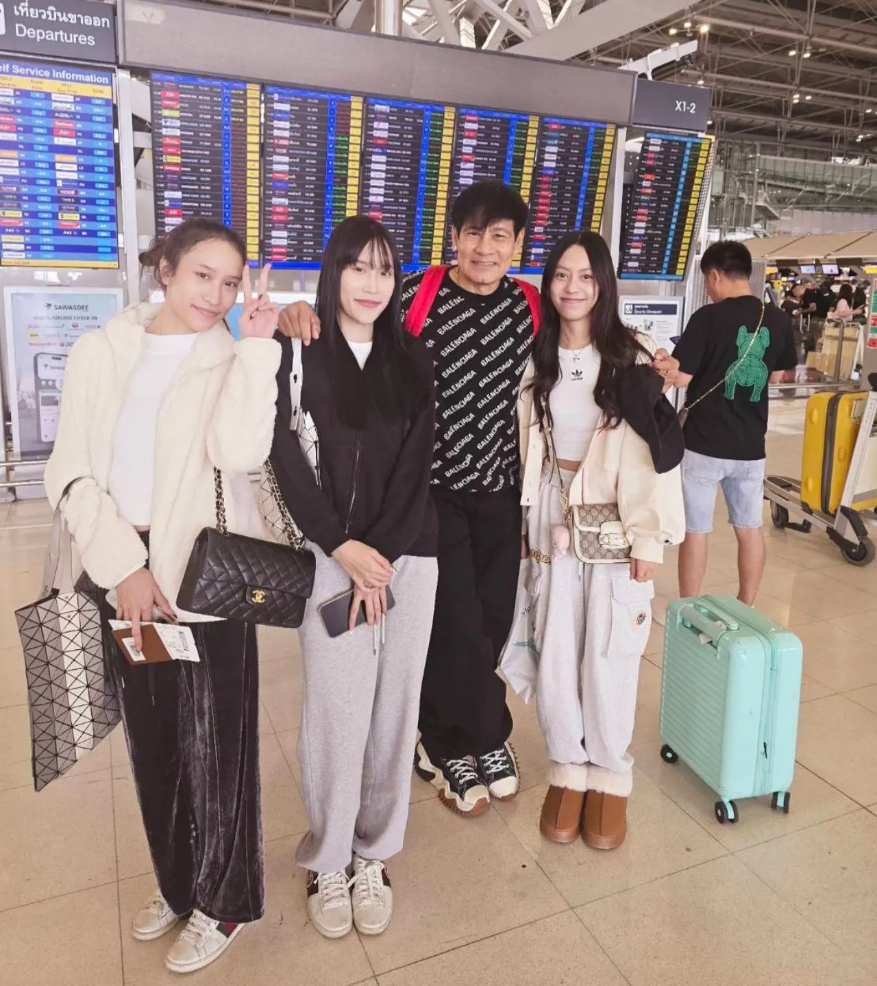 เปิดภาพลูกสาวทั้ง 3 คนของ ไทด์ เอกพันธ์ โตแล้ว สวยน่ารักมาก 