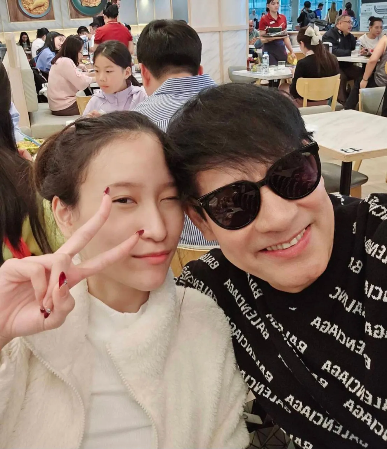 เปิดภาพลูกสาวทั้ง 3 คนของ ไทด์ เอกพันธ์ โตแล้ว สวยน่ารักมาก 