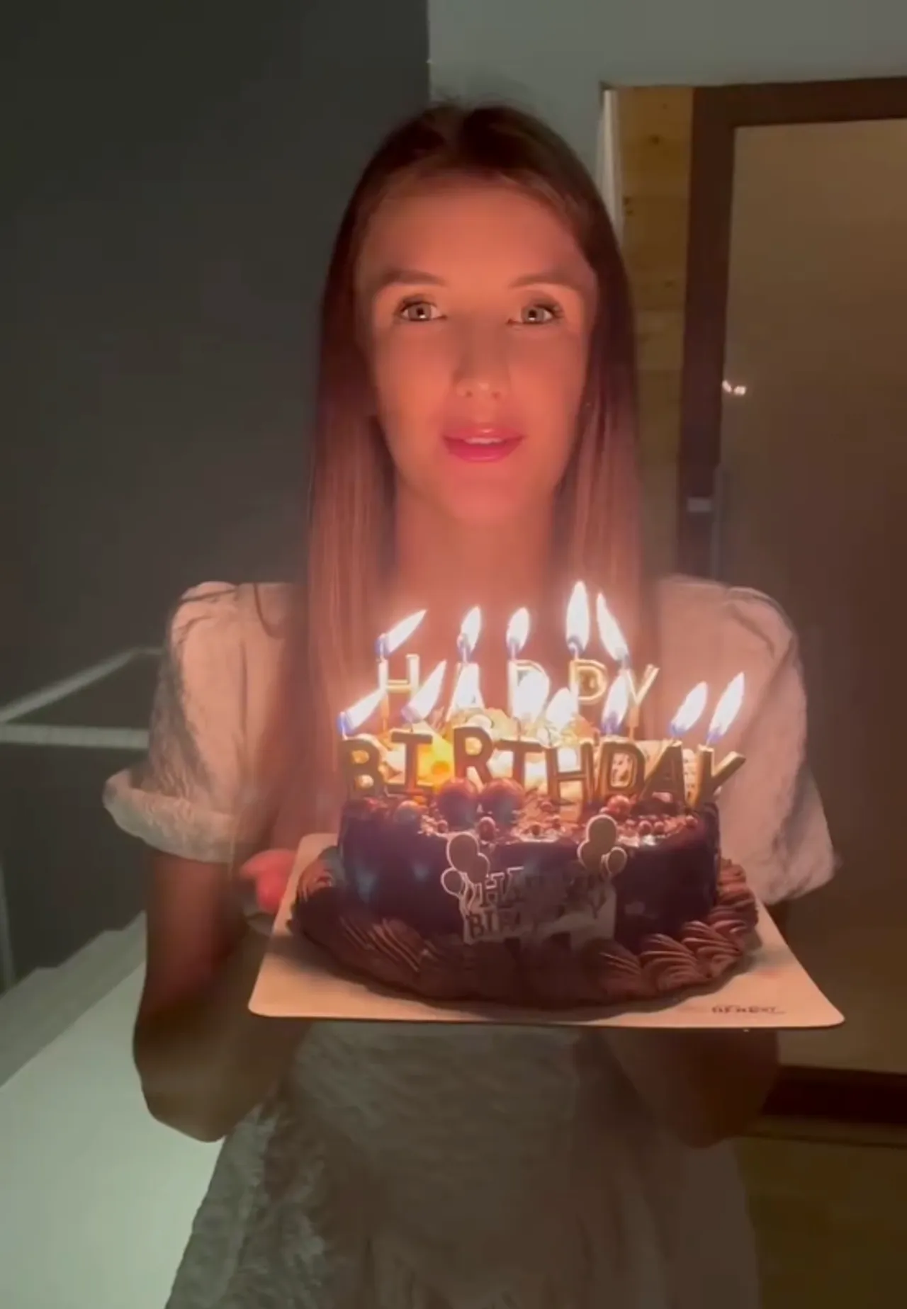 ดาเรีย โพสต์คลิป อ๋อม อรรคพันธ์ เซอร์ไพรส์ขอแต่งงาน บรรยากาศสุดโรแมนติก (คลิป)