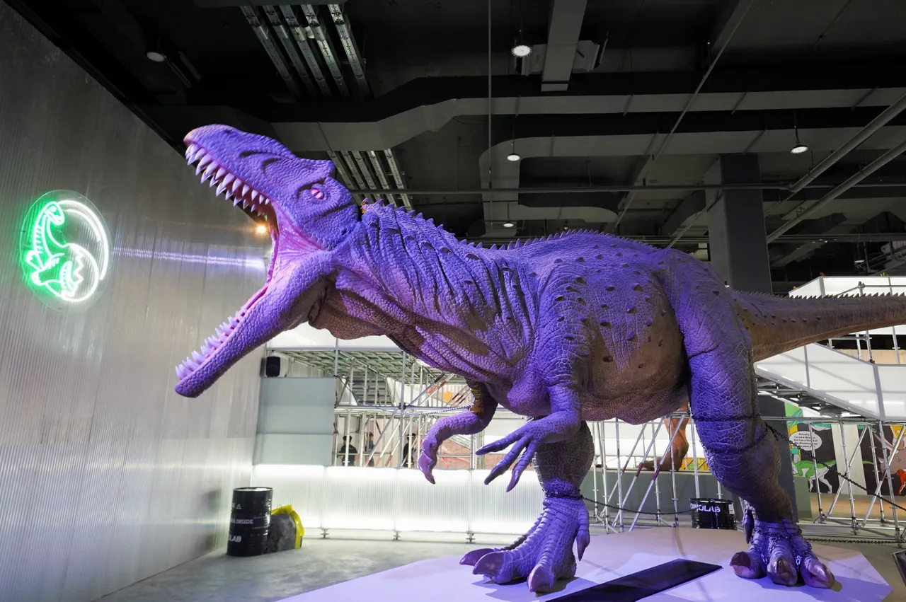 กาย รัชชานนท์ พาลูกชายน้องเอเดน เปิดประตูสู่โลกไดโนเสาร์ ย้อนสู่ยุคจูราสสิคอย่างสมจริง