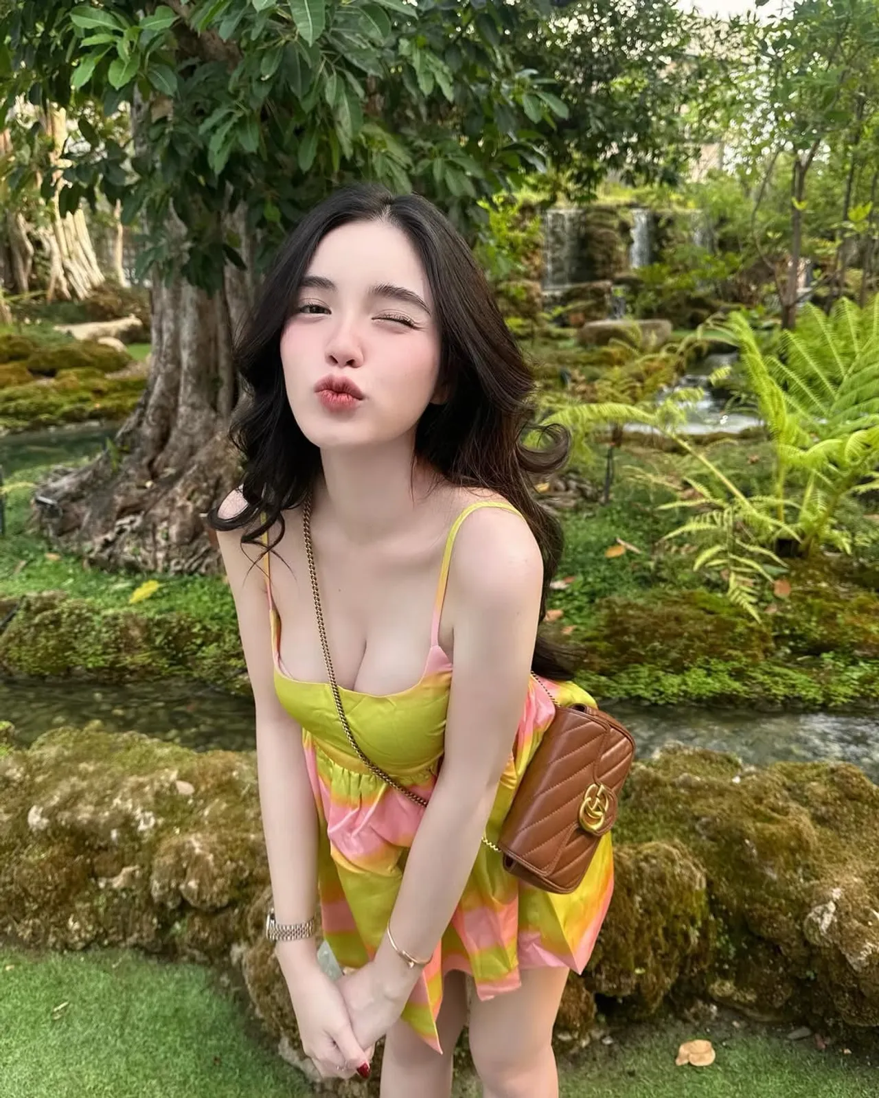 ขนม ศศิกานต์ อดีตภรรยาครูเต้ย เคลียร์ปมเพื่อนไล่ไปตัดผมบ๊อบและหน้าอก 500 ซีซี