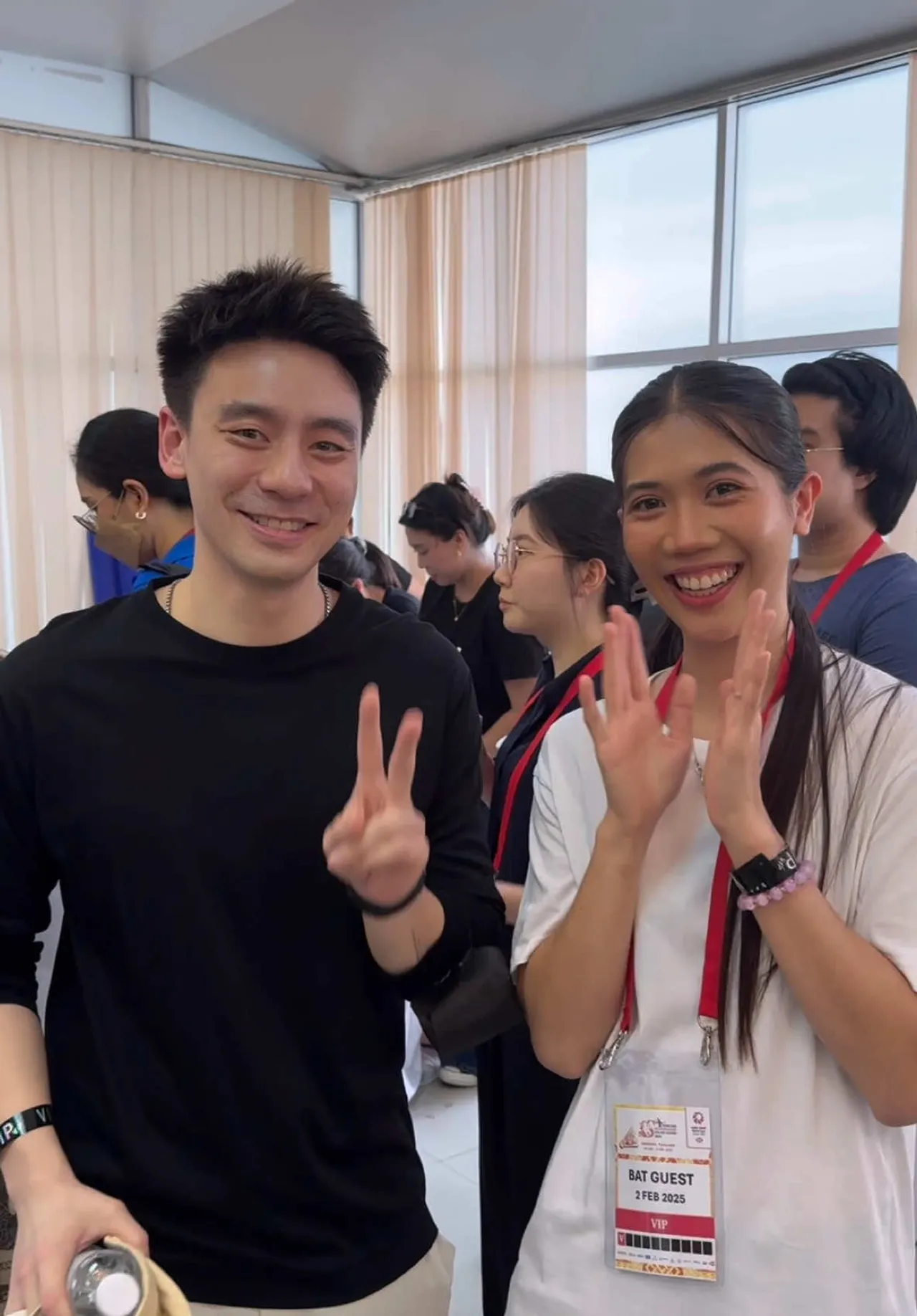 เทนนิส พาณิภัค เจอ วิล ชวิณ หวานใจ เบลล่า รีวิวตัวจริงหล่อมากๆ (คลิป)