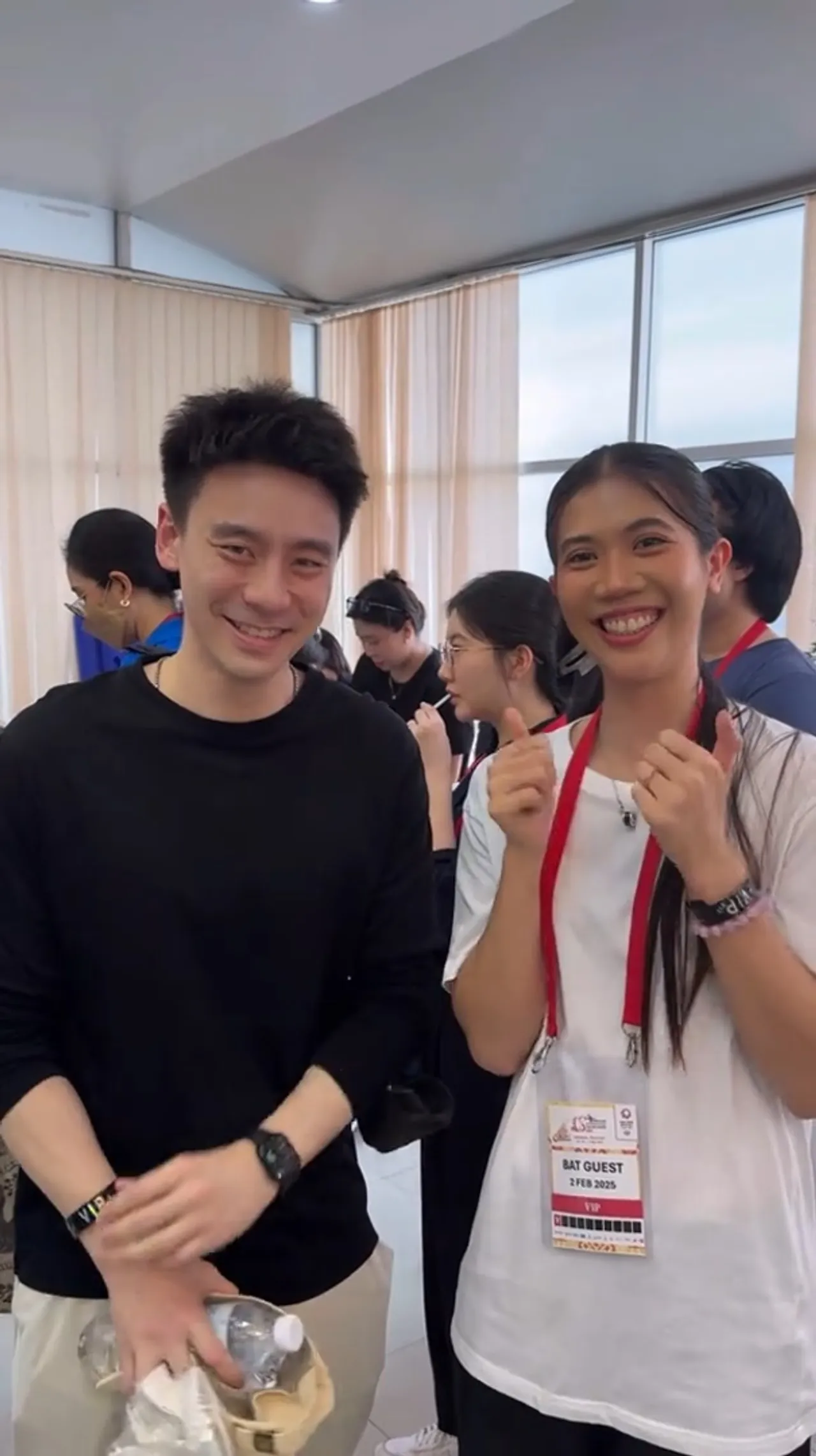 เทนนิส พาณิภัค เจอ วิล ชวิณ หวานใจ เบลล่า รีวิวตัวจริงหล่อมากๆ (คลิป)