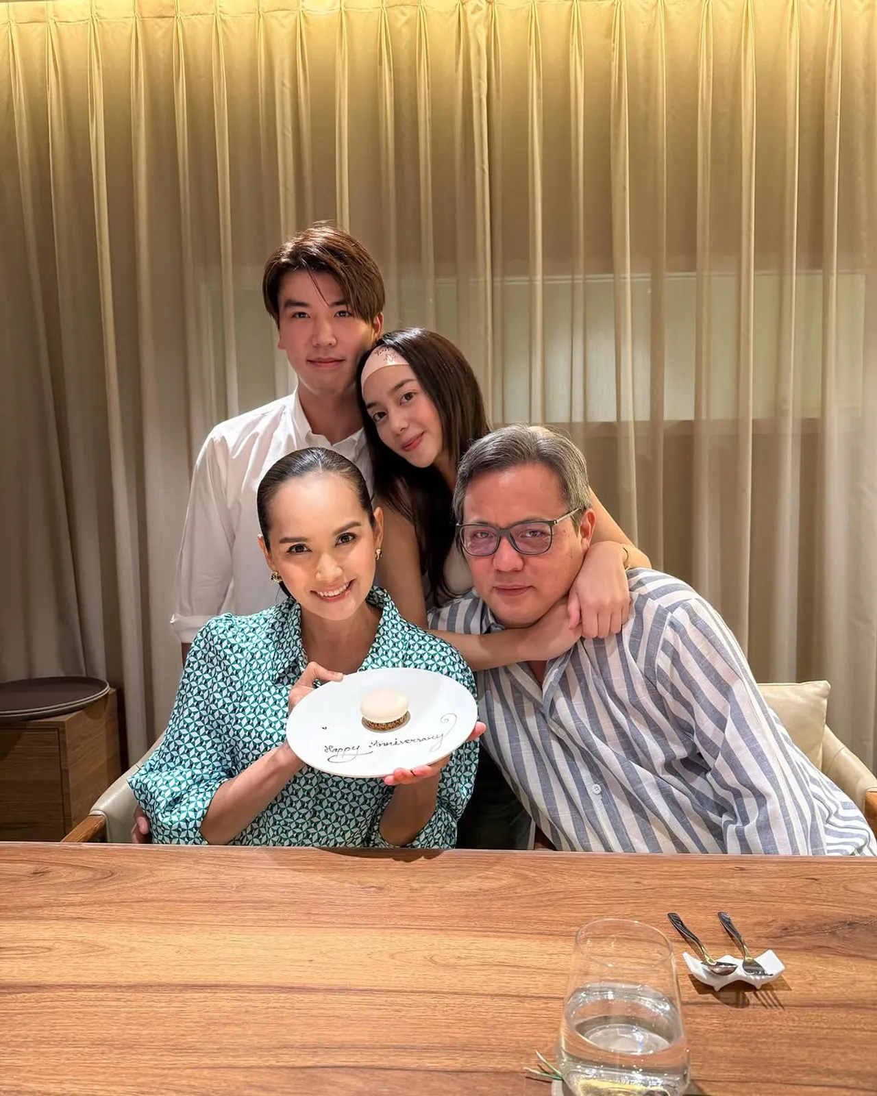 หยดน้ำ ลูกสาว ปู-ขวัญฤดี เปิดตัวแฟนหนุ่มนักธุรกิจทายาทอสังหาฯ เผยโมเมนต์หวาน