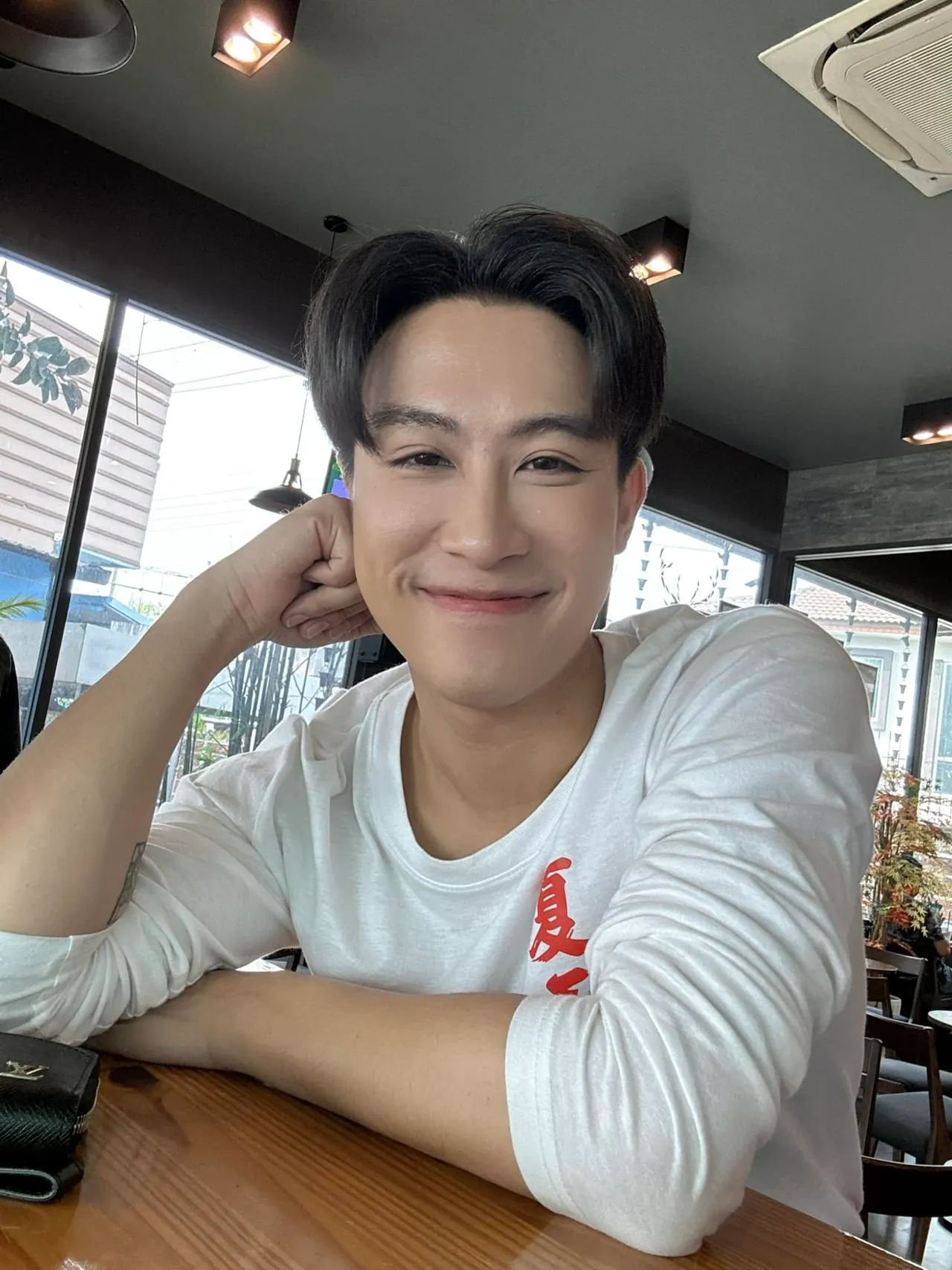 นุ๊ก ธนดล ถอยรถคันใหม่ไว้ทำงาน ลั่นคิดดีแล้ว งานนี้คอหวยแห่ส่องเลขทะเบียน