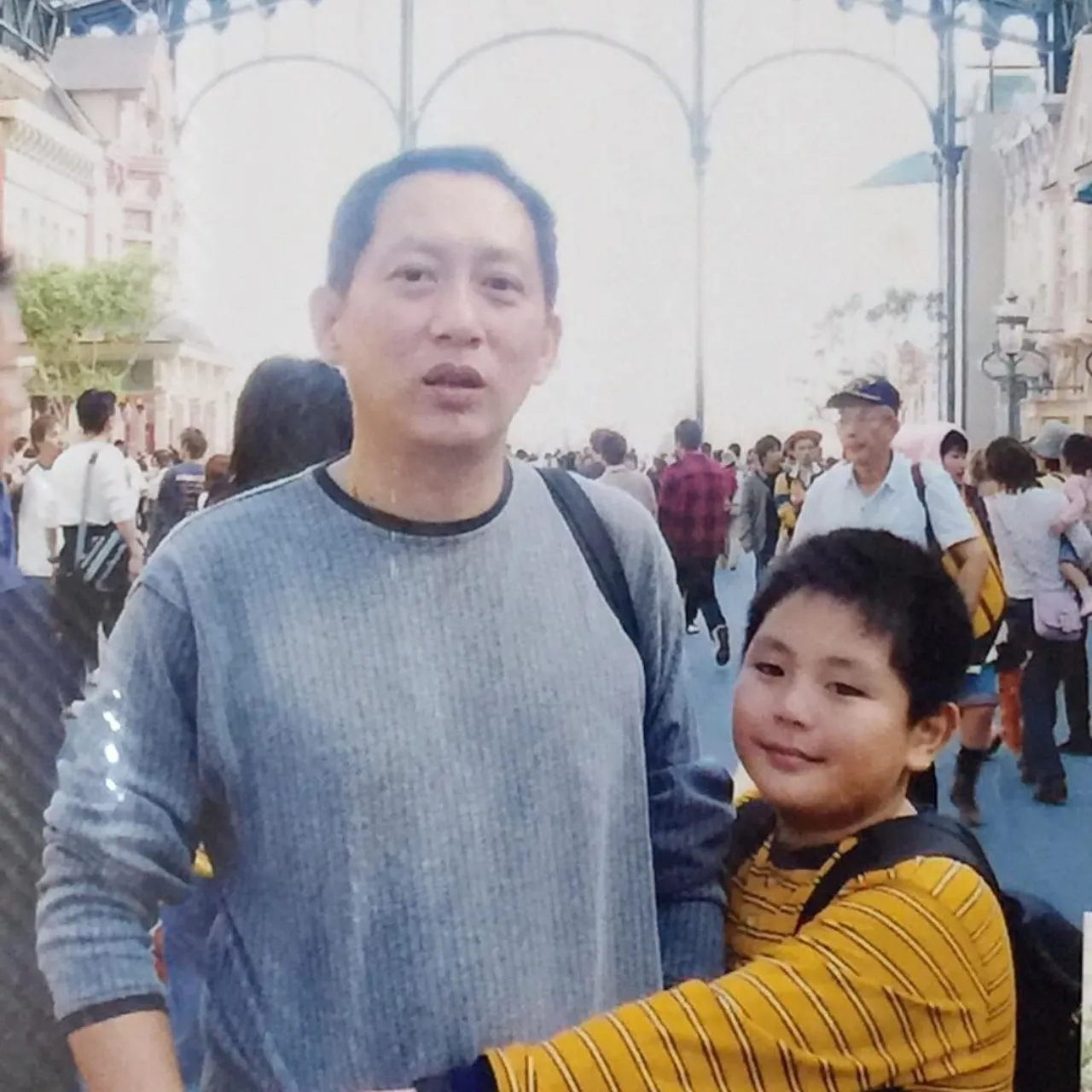 แง้มชีวิต อัพ ภูมิพัฒน์ กับเป้าหมายของตัวเองในวัย 30 อยากส่งต่อความสุขให้คนอื่น (คลิป)