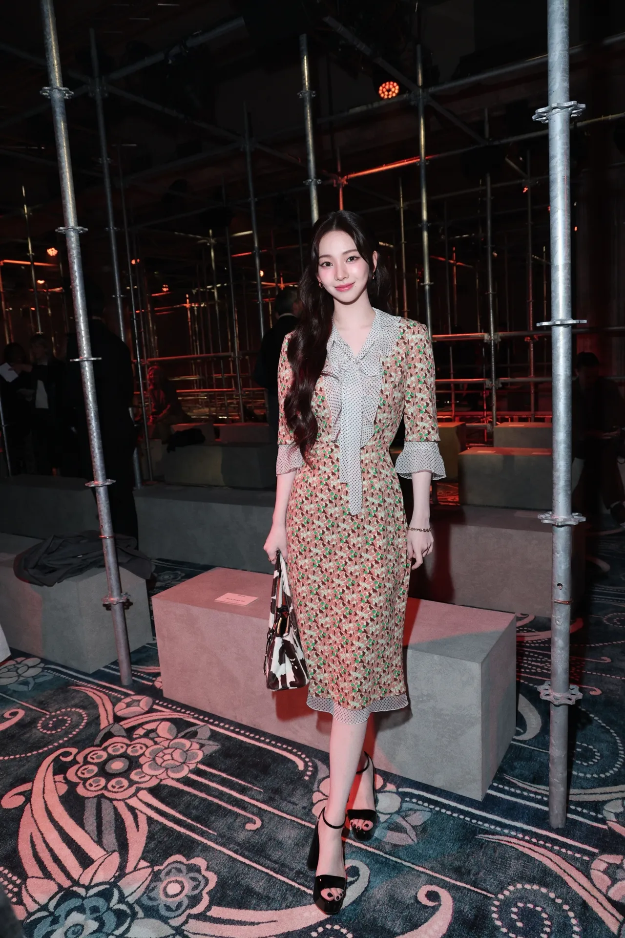 KARINA เข้าร่วมมิลานแฟชั่นวีกเป็นครั้งที่ 3 ออร่าที่เปล่งประกายไม่มีใครเทียบ