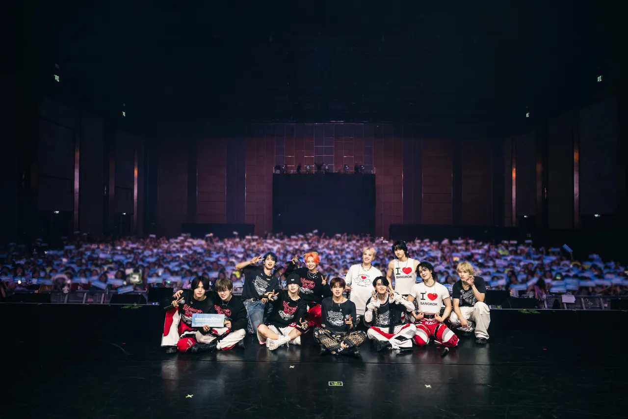 11 หนุ่มนิฮงบอย ‘JO1’ เสิร์ฟโชว์สุดมันส์ ร้องสนั่น เต้นกระจาย แฟนๆ สุดฟิน