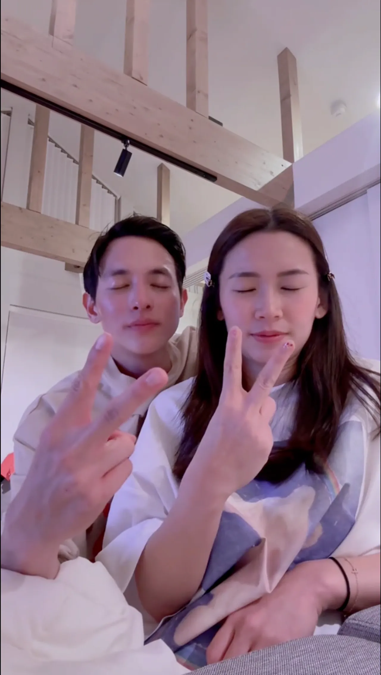 เจมส์จิ-โฟม หลับตาเล่นเกมทายใจ ตอบตรงกันเป๊ะ แต่กลับเจอคนแซะเตี๊ยมกันหรือเปล่า