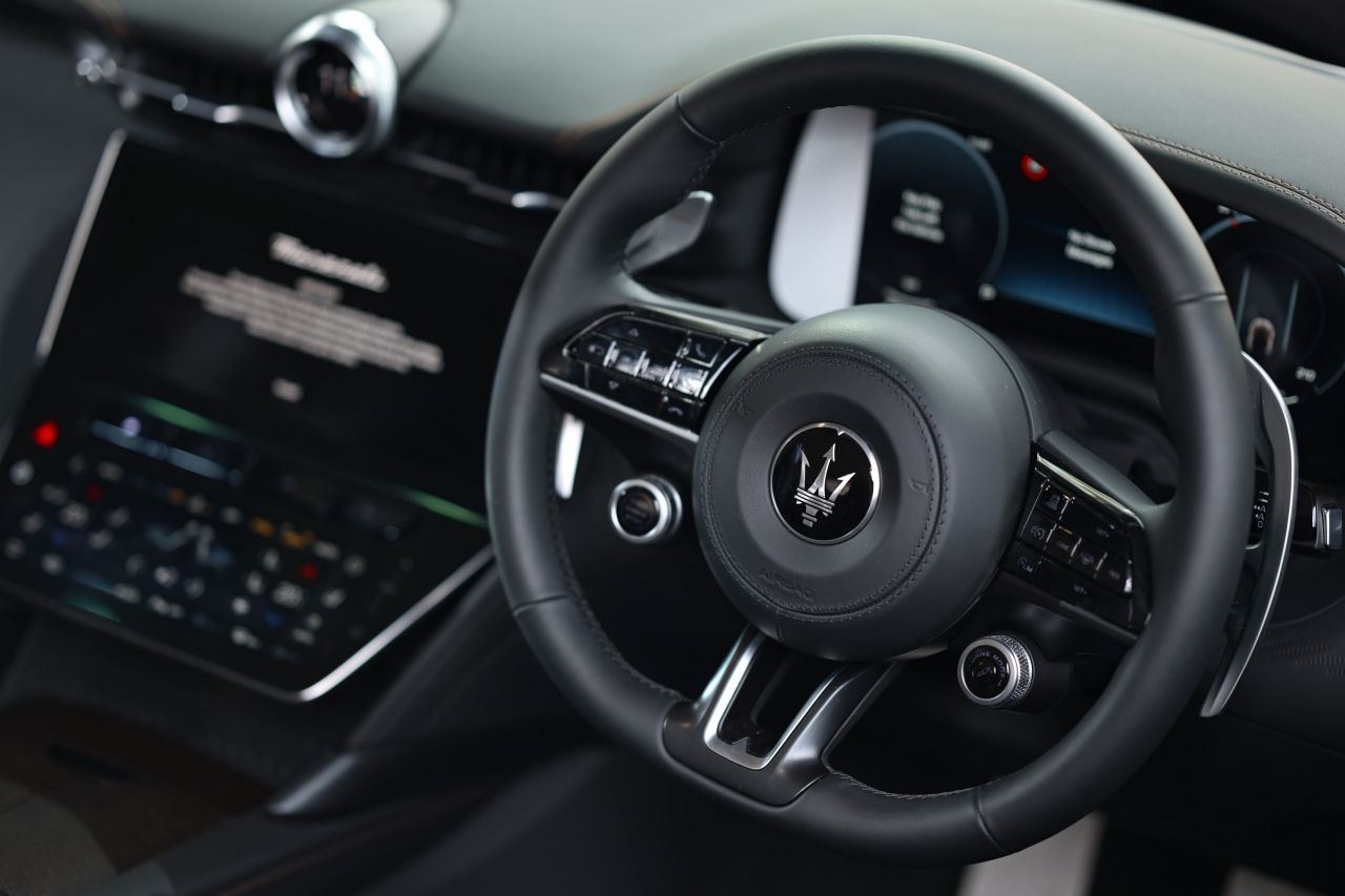 คาดปี 68 ตลาดรถ Luxury ขายดี ก่อนรัฐจะปรับโครงสร้างภาษีรถ