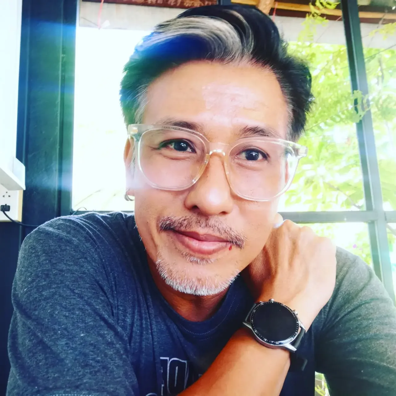 เปิดภาพล่าสุด เอ็กซ์ ไฮแจ็ค ผันตัวขายอาหารตามสั่งริมทาง ใช้ชีวิตแบบเรียบง่าย