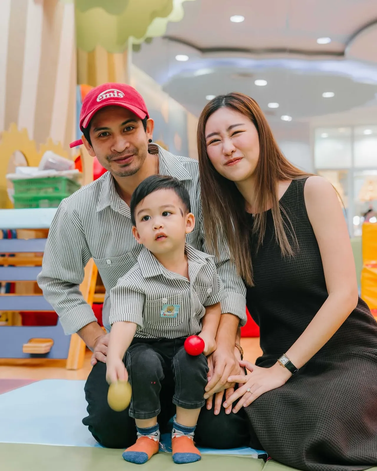 เจ็ท ณัฐพงศ์ ร้องไห้ไม่อยากห่างลูก หลังต้องพาภรรยาไปเที่ยว 1 อาทิตย์