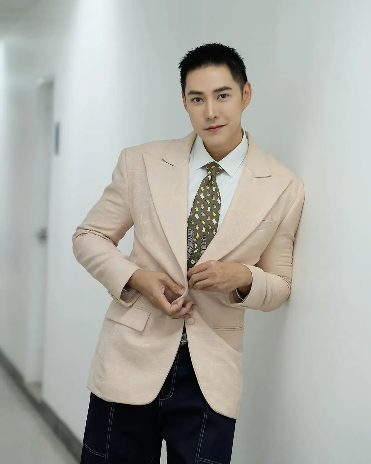 แอมป์ พีรวัศ ลุยอาชีพพ่อค้า ไม่หมิ่นเงินน้อย แถมพาลูกชายมาช่วยขาย (คลิป)