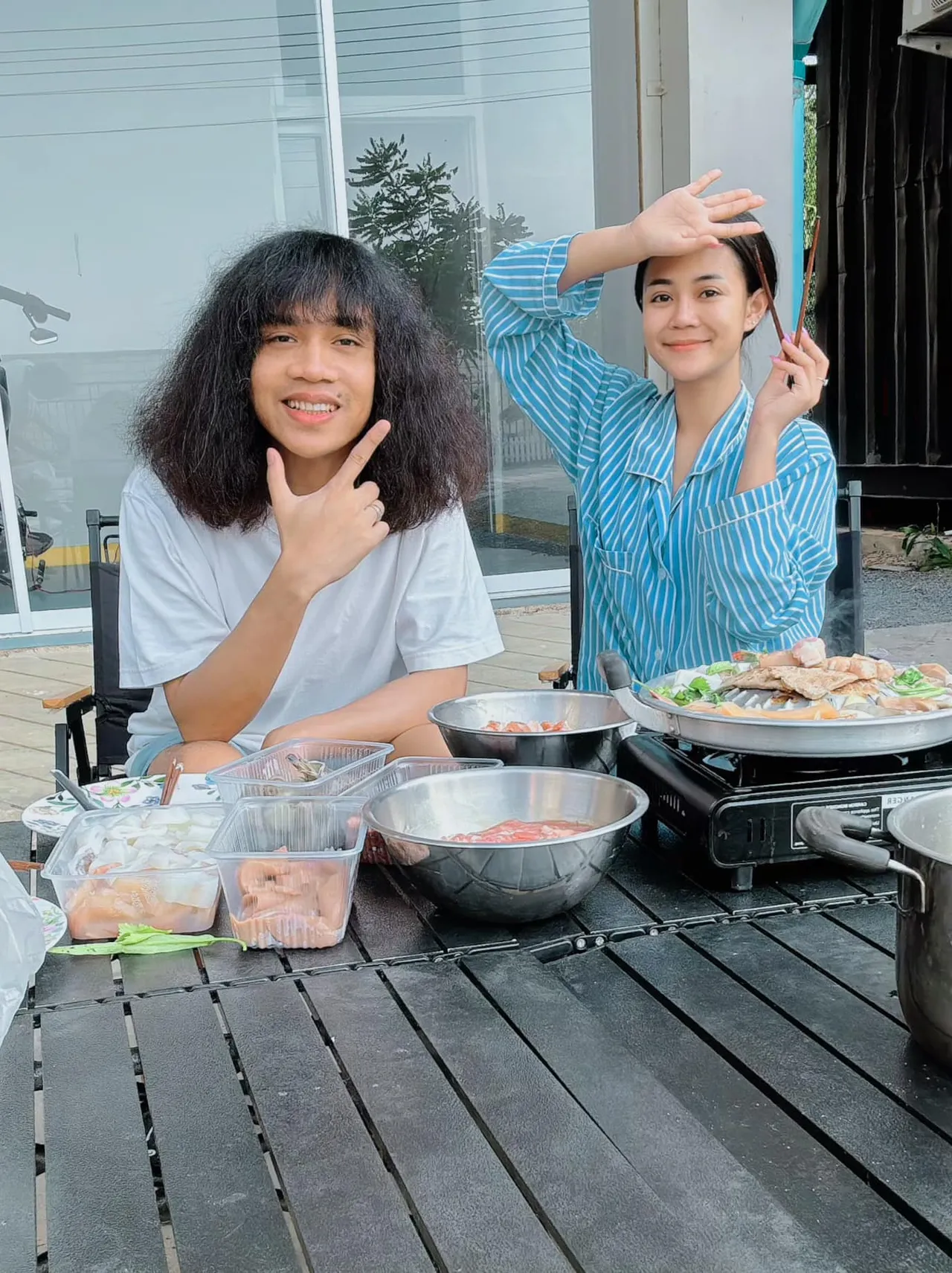 ปุ้ย L.กฮ. โพสต์ปกป้อง ลำไย ไหทองคำ แจงปมเรื่องอื่นจ้างแม่บ้าน ย้ำไม่ได้รับจบแทนใคร