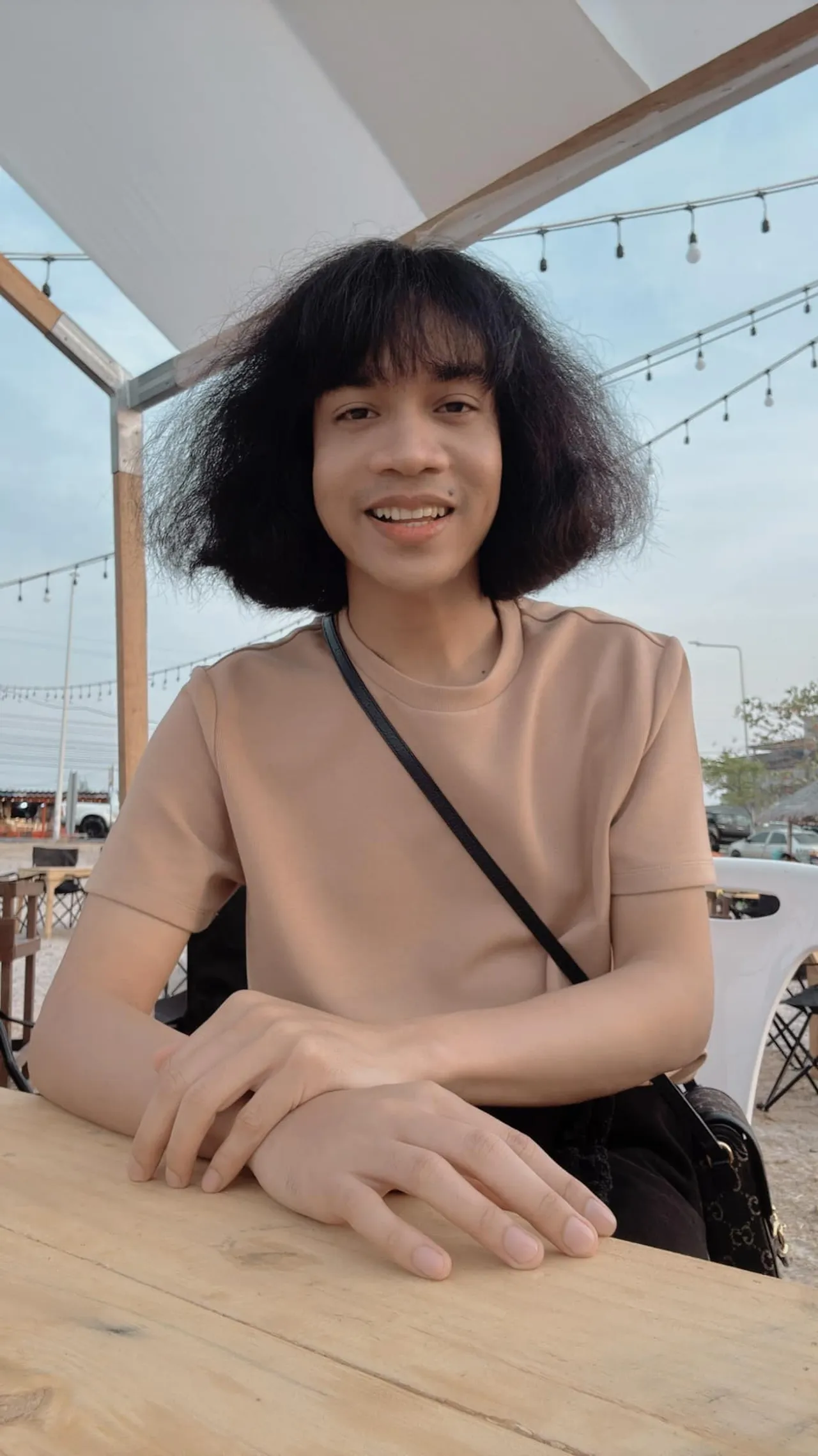 ปุ้ย L.กฮ. โพสต์ปกป้อง ลำไย ไหทองคำ แจงปมเรื่องอื่นจ้างแม่บ้าน ย้ำไม่ได้รับจบแทนใคร