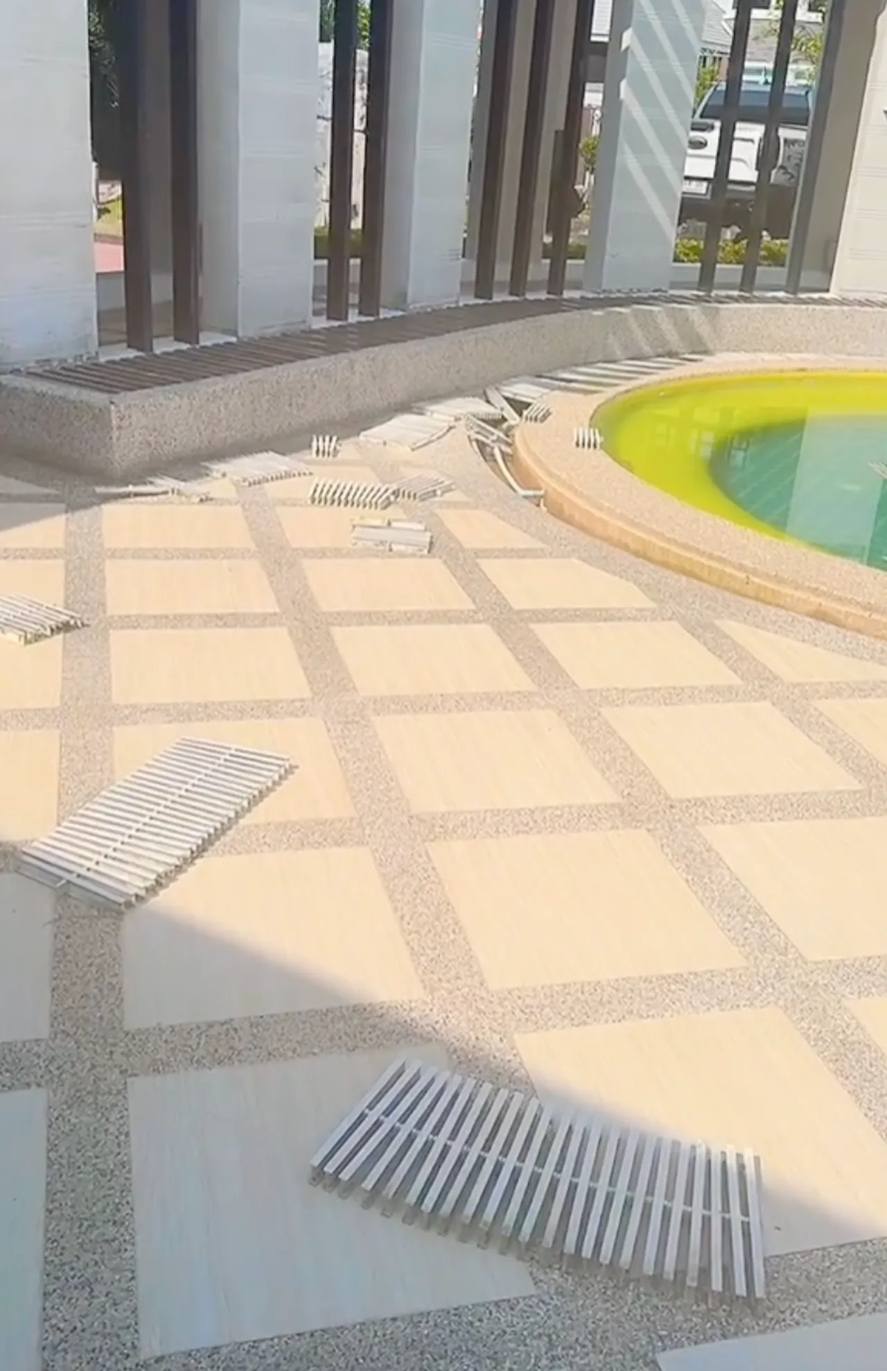 มด เมียหม่ำ จ๊กมก พาไปดูบ้านหลังเกิดเหตุการณ์แผ่นดินไหว ได้รับความเสียไม่น้อย