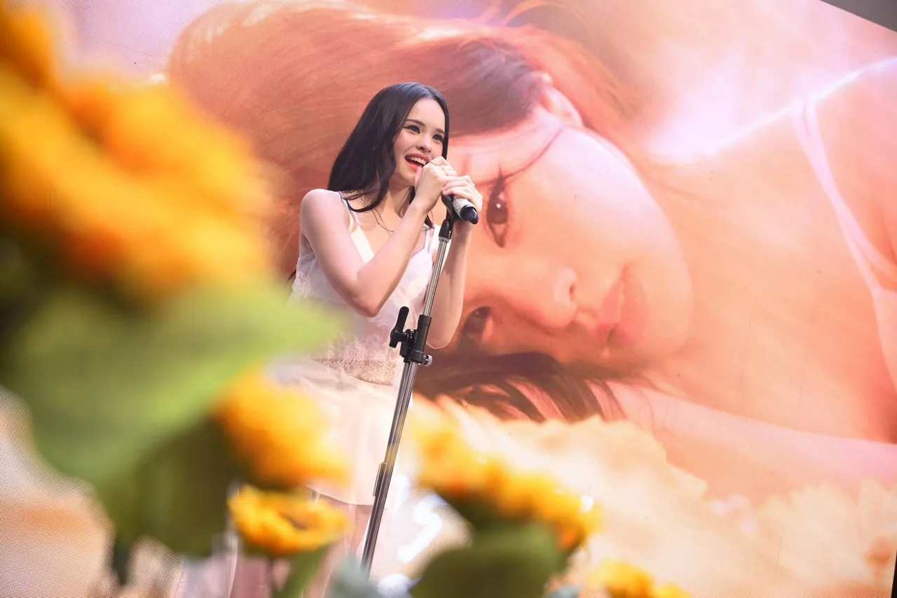 แอลลี่ เปิดตัวเพลงใหม่ “ขอร้องอย่าใจร้าย” อบอุ่นหัวใจพร้อมแขกคนสำคัญ