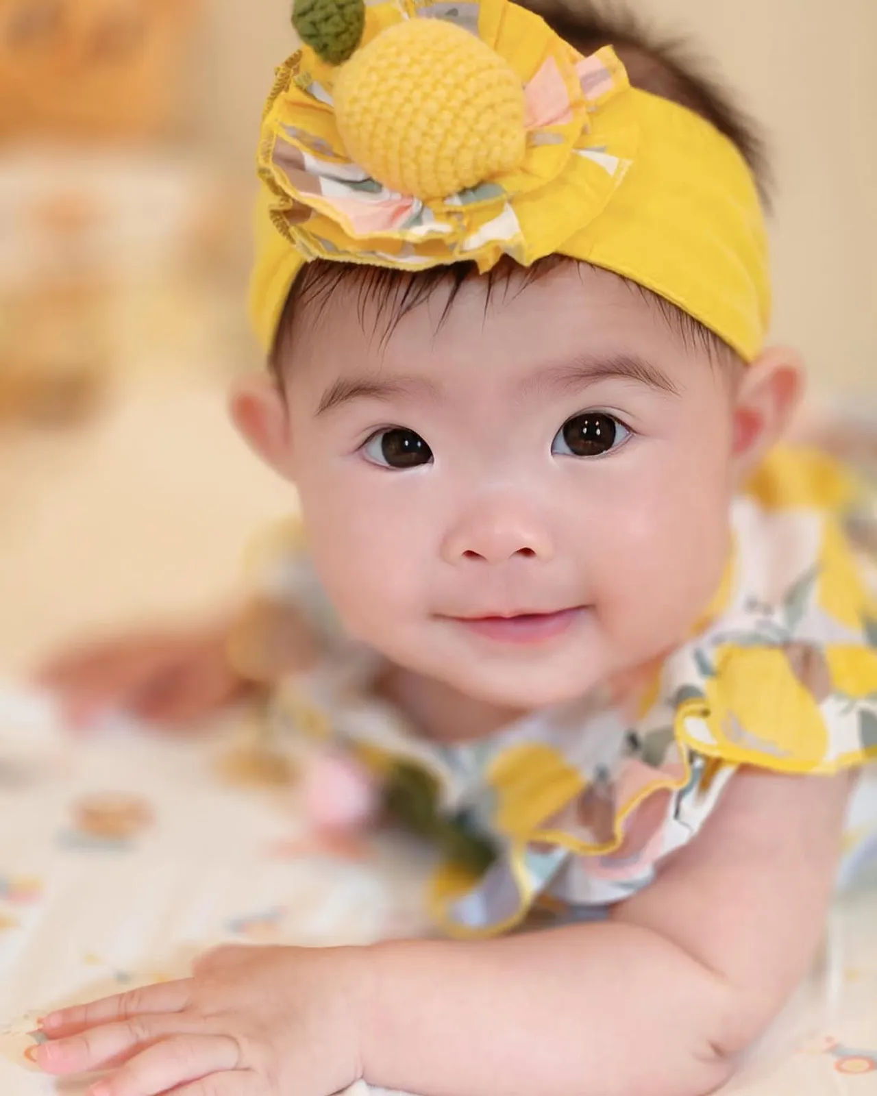 ฟังแล้วเอ็นดู! เอิร์ธ สามี เปาวลี ประกาศขายรถเบนซ์ หาค่านมให้ลูกสาวตัวน้อย