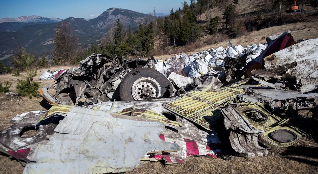 จับตาอุบัติเหตุทางการบินปี 2025 เกิดขึ้นถี่ยิบในเวลาเพียงไม่กี่เดือน