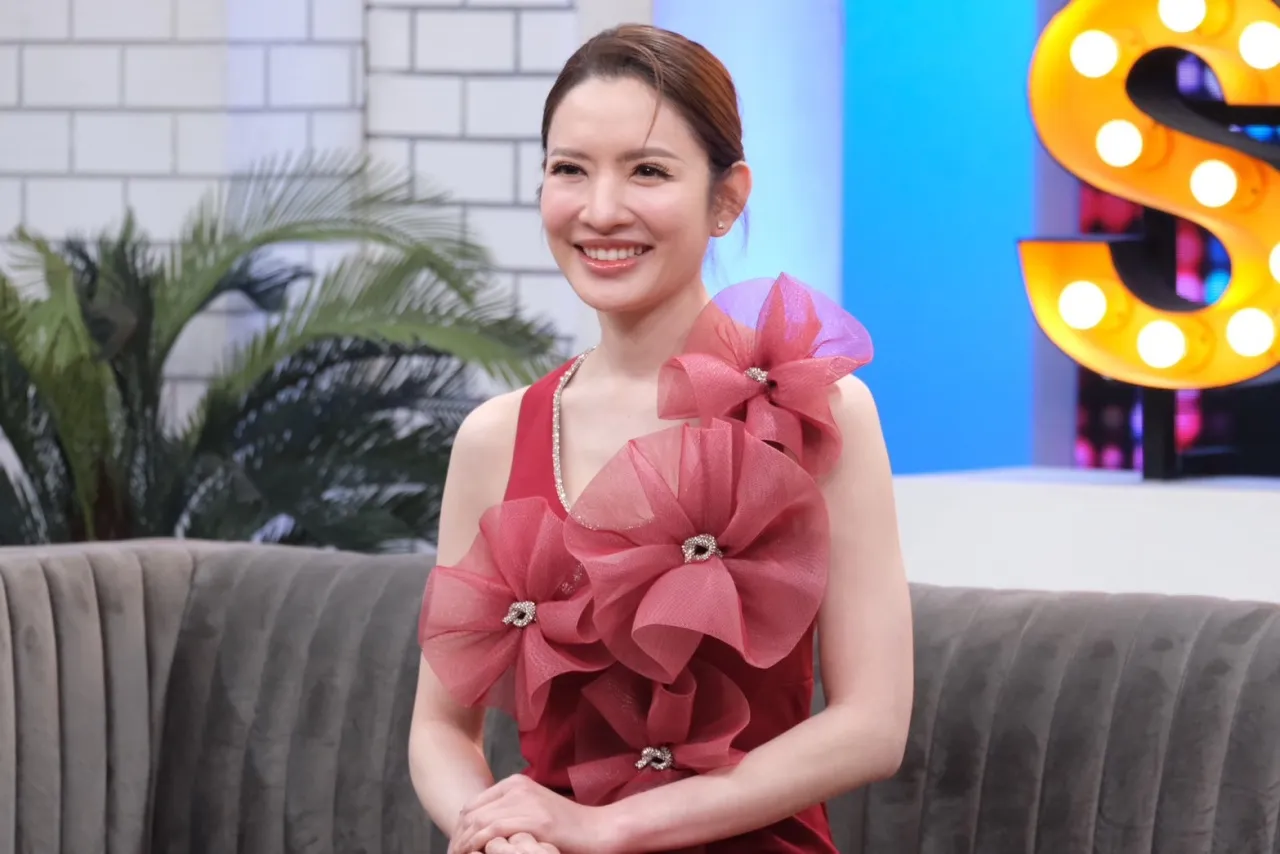 แอฟ คบ นนกุล อายุไม่ใช่ปัญหา ไม่เคยคิดว่าตัวเองแก่ ยิ้มรับคบเด็กแล้วเป็นอมตะ