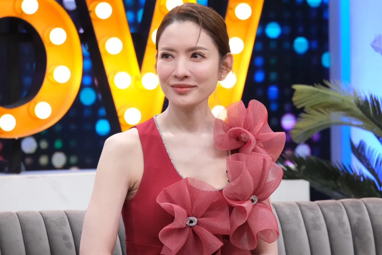 แอฟ คบ นนกุล อายุไม่ใช่ปัญหา ไม่เคยคิดว่าตัวเองแก่ ยิ้มรับคบเด็กแล้วเป็นอมตะ