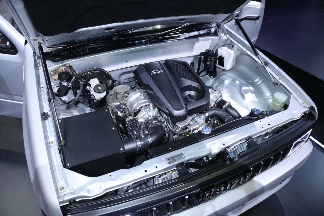 พาไปดูรถปิกอัพ Isuzu มังกรทอง เวอร์ชั่น 2025 ที่ใส่เครื่อง 2.2 Ddi MAXFORCE