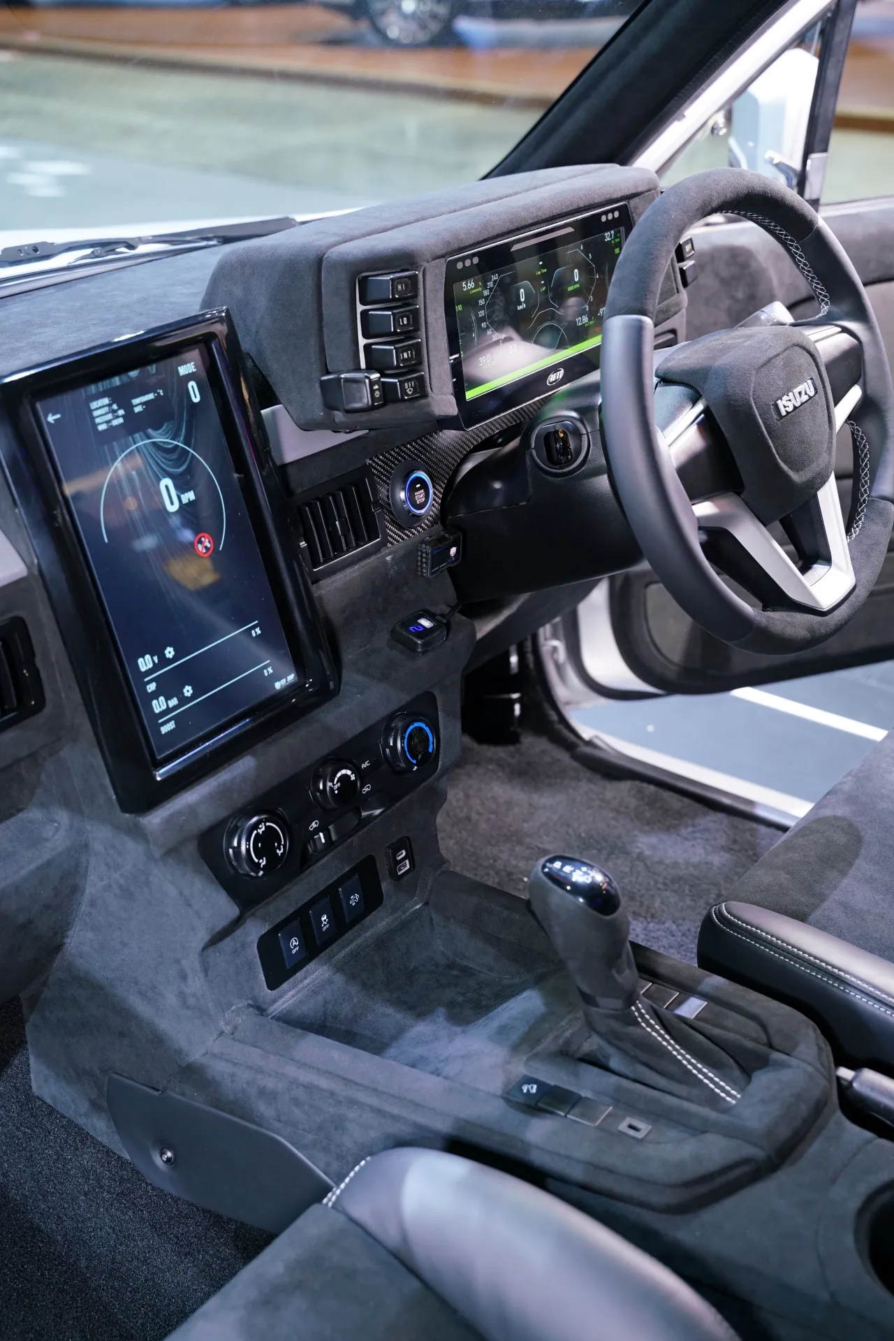 พาไปดูรถปิกอัพ Isuzu มังกรทอง เวอร์ชั่น 2025 ที่ใส่เครื่อง 2.2 Ddi MAXFORCE