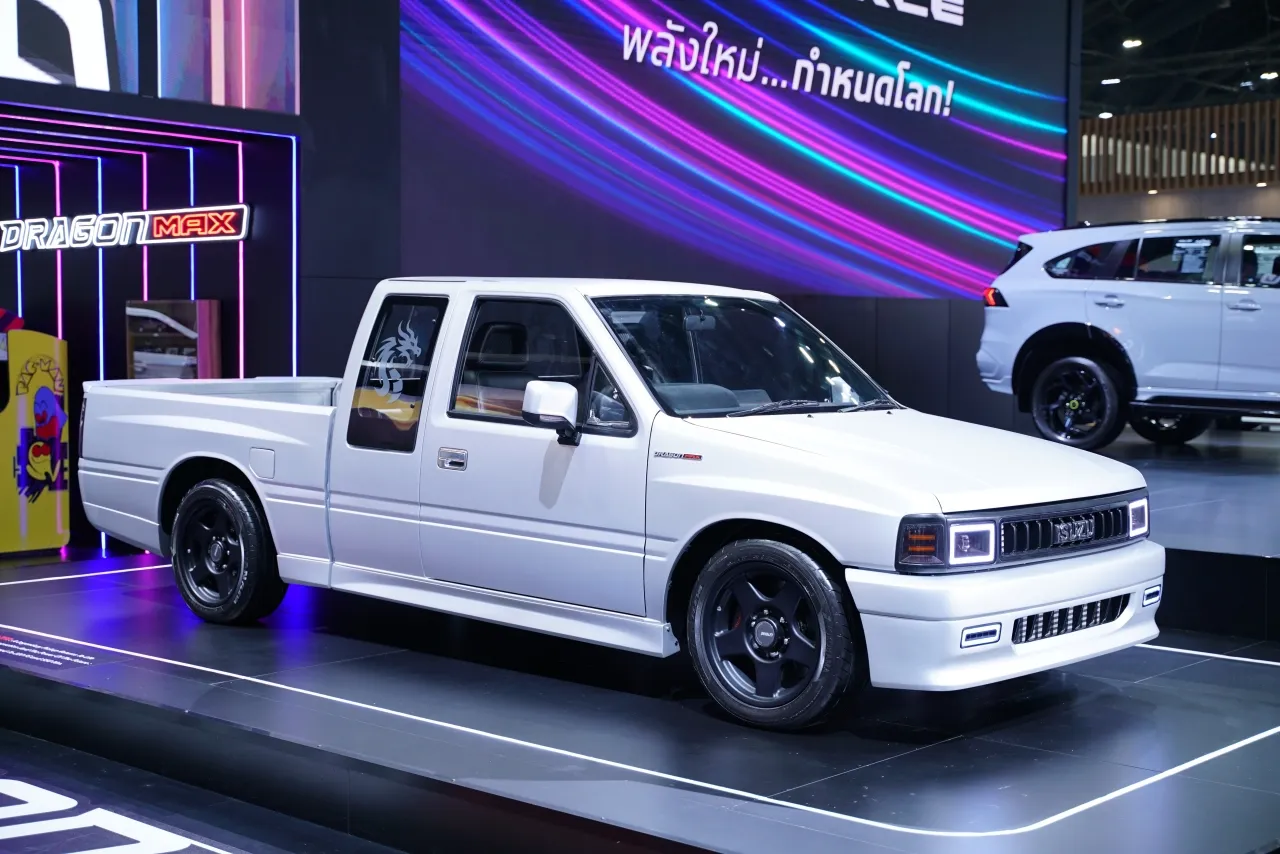 พาไปดูรถปิกอัพ Isuzu มังกรทอง เวอร์ชั่น 2025 ที่ใส่เครื่อง 2.2 Ddi MAXFORCE
