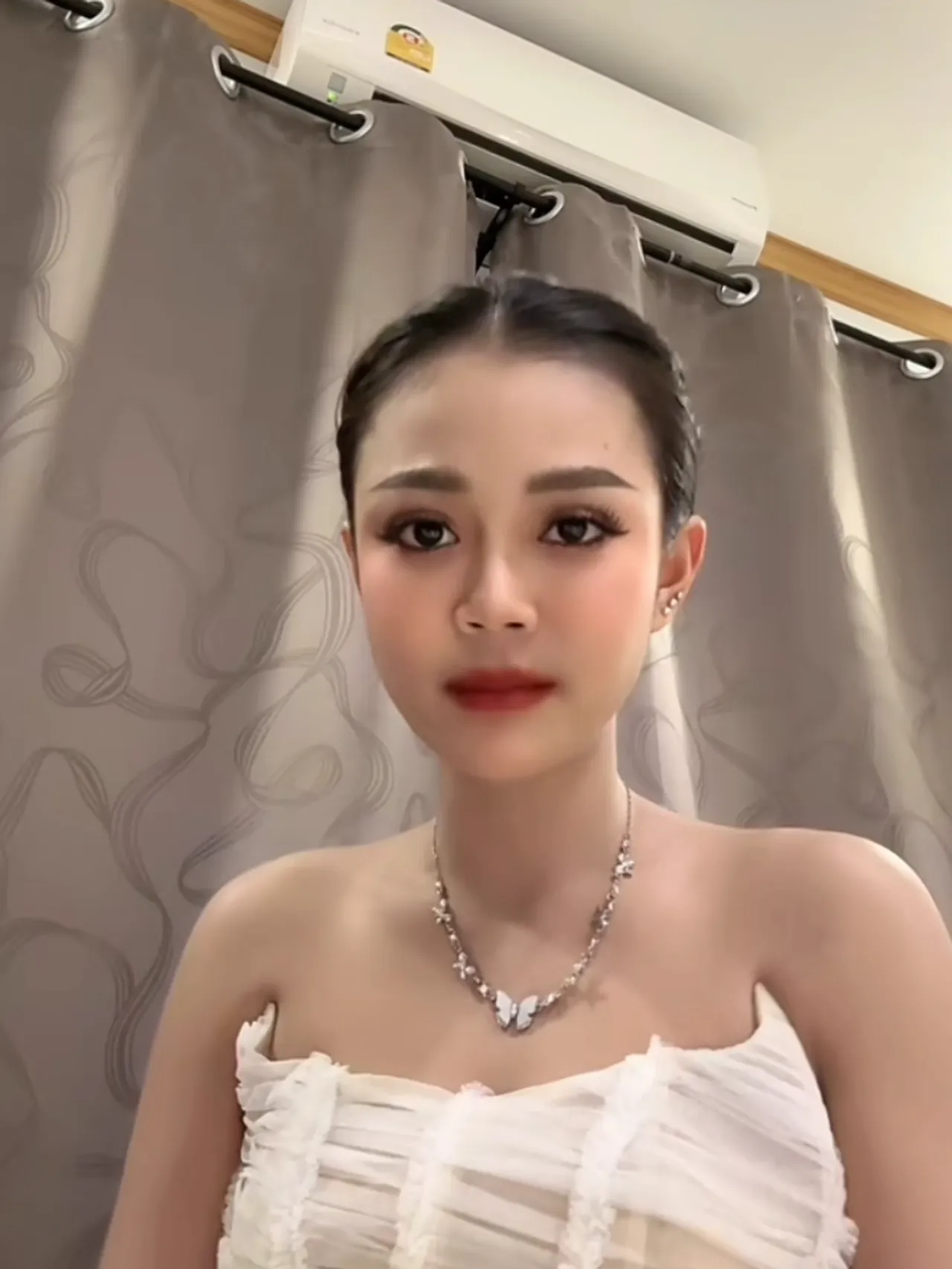 ลำไย ไหทองคำ ไลฟ์แจงดราม่าปม ปุ้ย-บอส แจงคลิปมีจริงแต่ไม่โป๊เปลือย (คลิป)